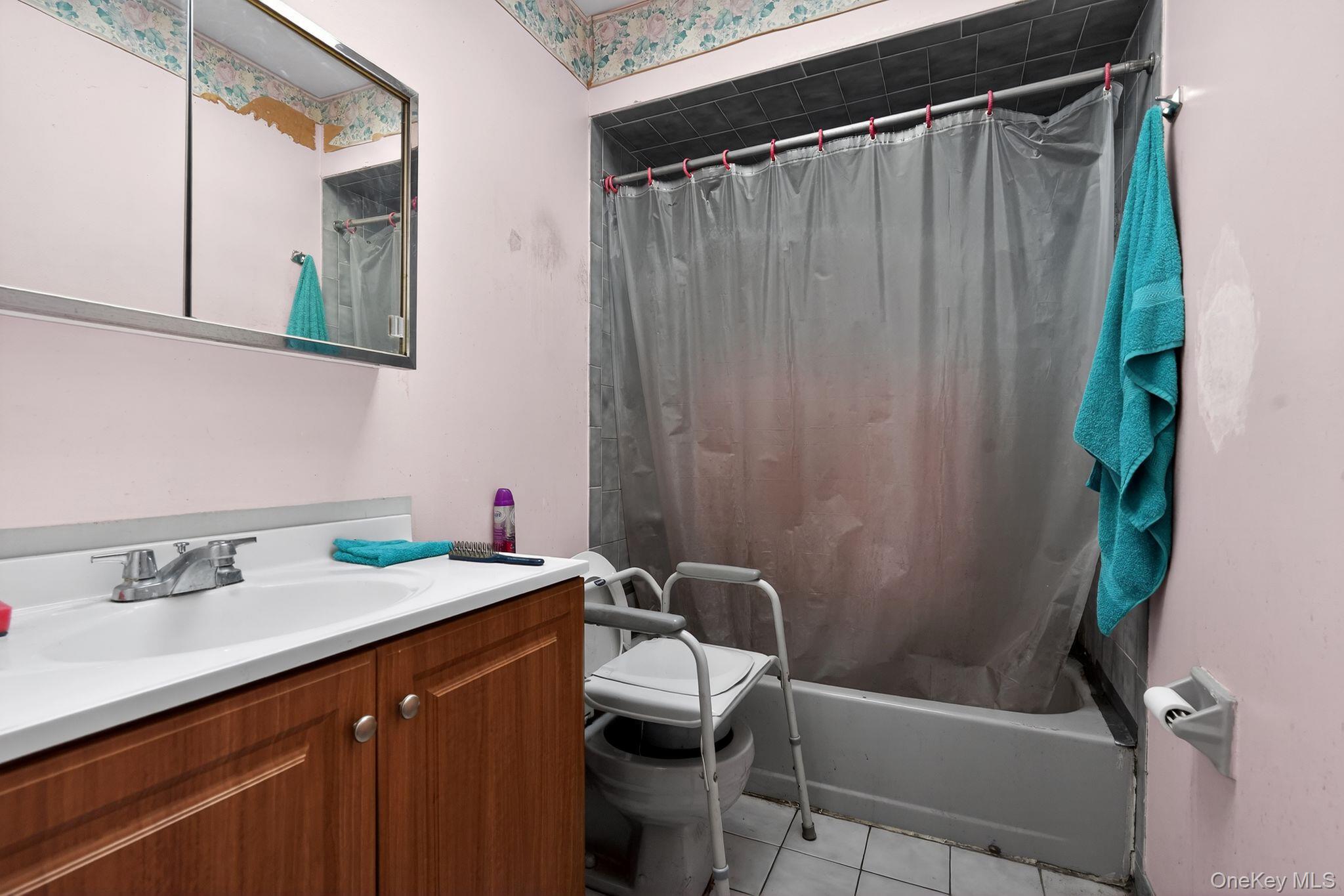 #19 photo, 327 Willow Road, Staten Island , NY 10314