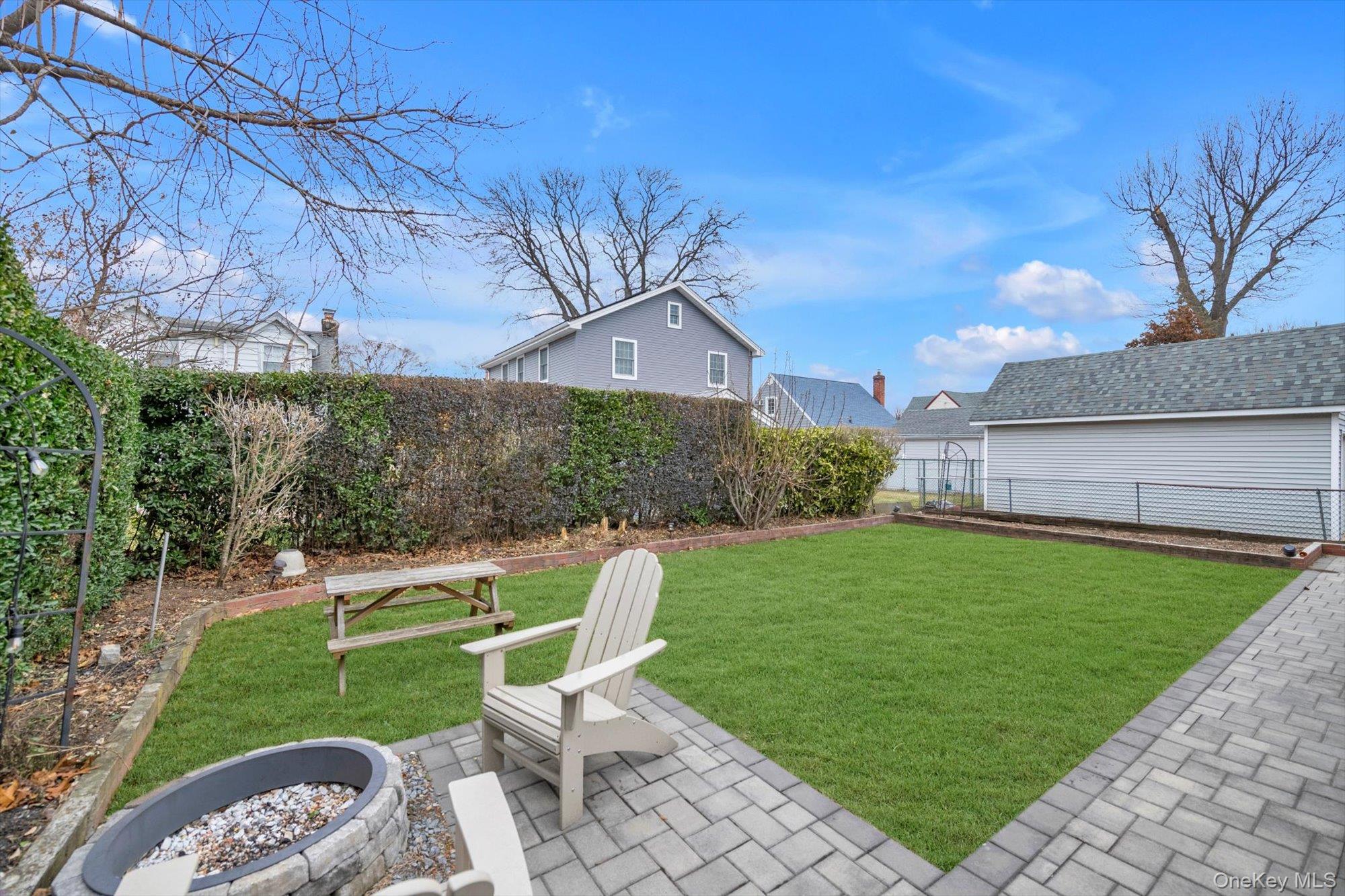 #16 photo, 39 Corwin Avenue, नासाउ काउंटी New Hyde Park , NY 11040