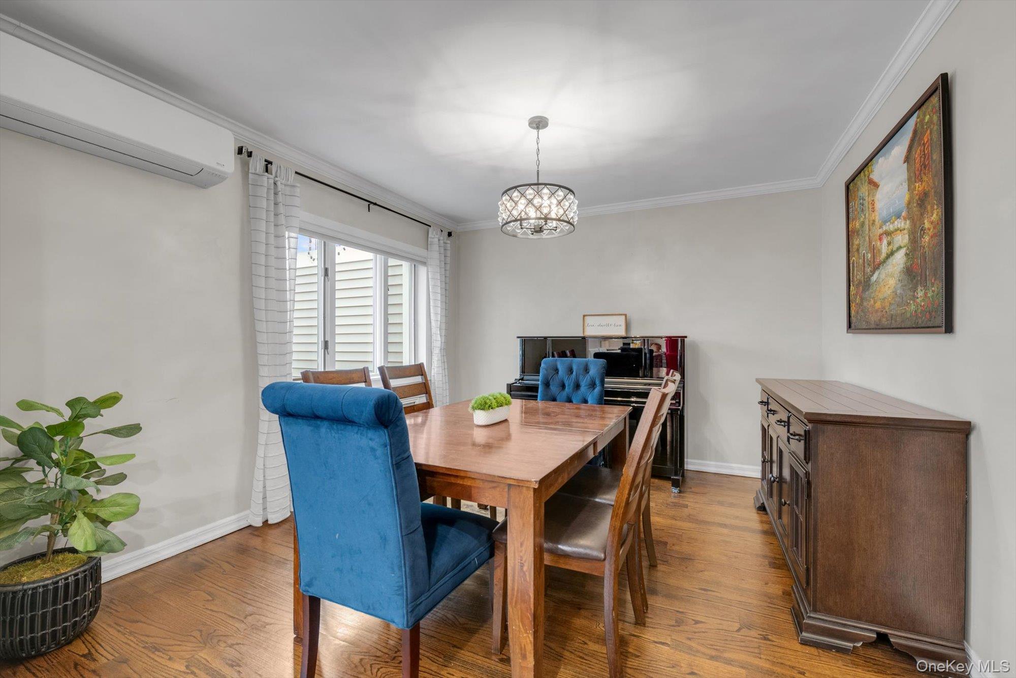 #5 photo, 39 Corwin Avenue, नासाउ काउंटी New Hyde Park , NY 11040