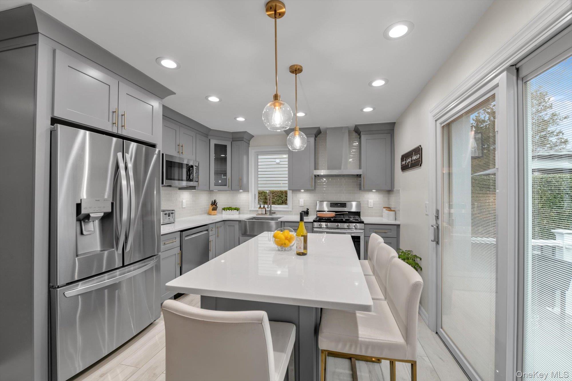 #6 photo, 39 Corwin Avenue, नासाउ काउंटी New Hyde Park , NY 11040