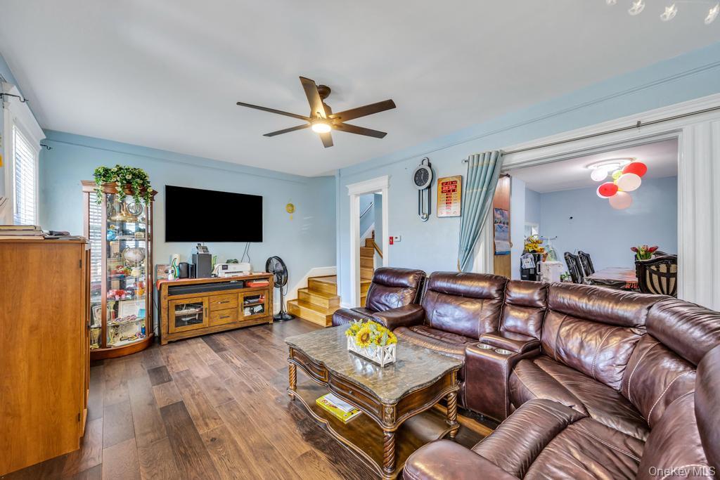 #10 photo, 91-13 184th Street, Hollis , NY 11423