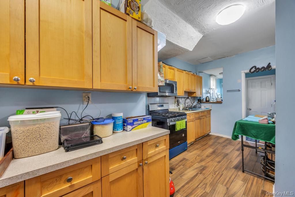 #15 photo, 91-13 184th Street, Hollis , NY 11423