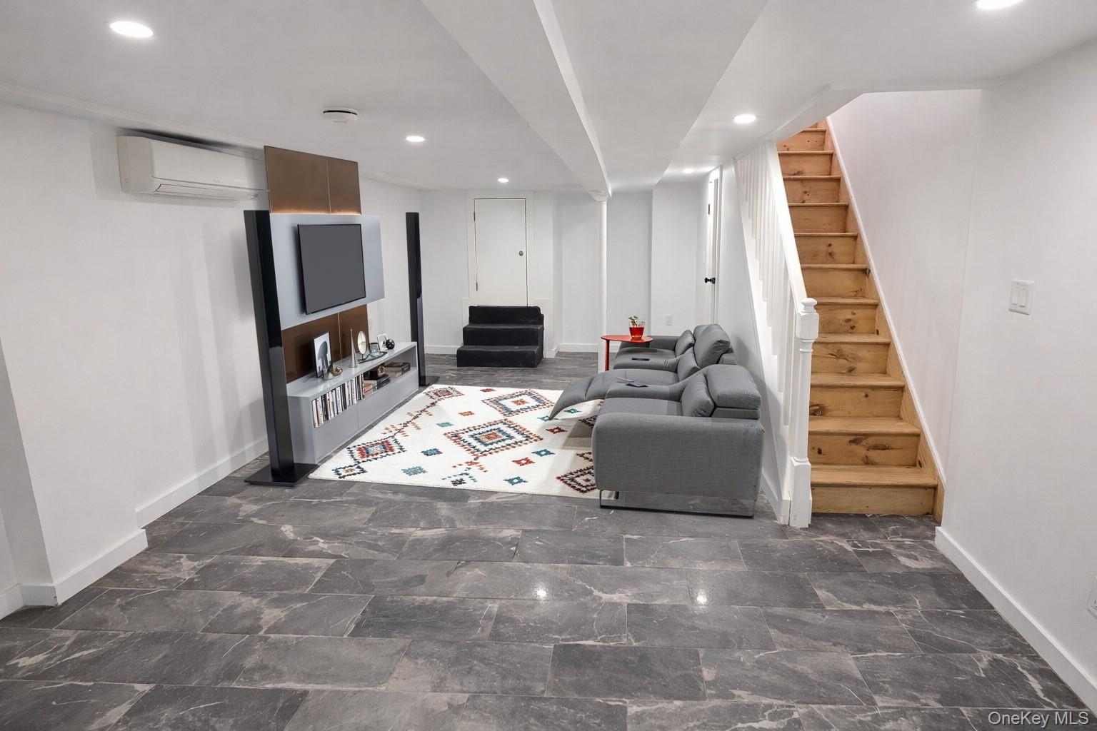 #9 photo, 32 Radde Place, Brooklyn , NY 11233