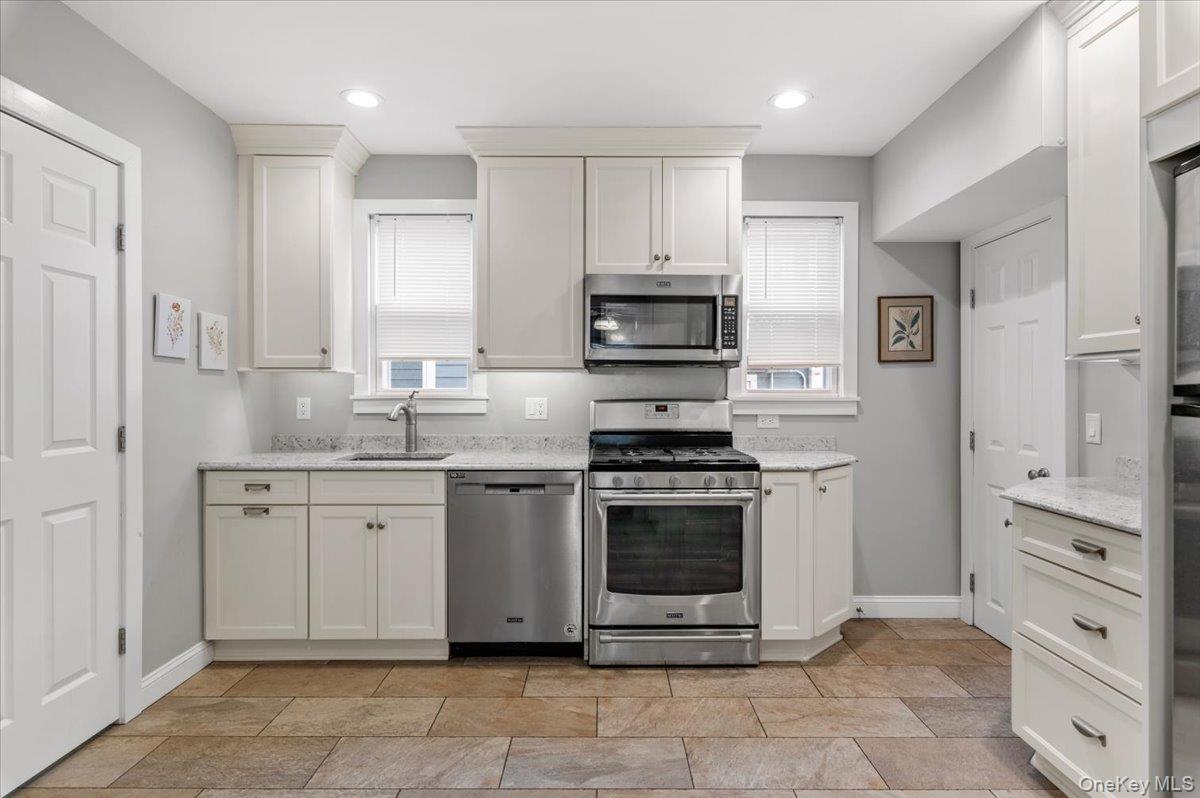 #10 photo, 37 Central Street, 롱 아일랜드 Huntington , NY 11743