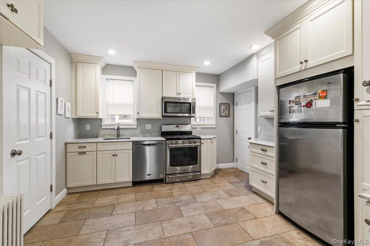 #12 photo, 37 Central Street, 롱 아일랜드 Huntington , NY 11743