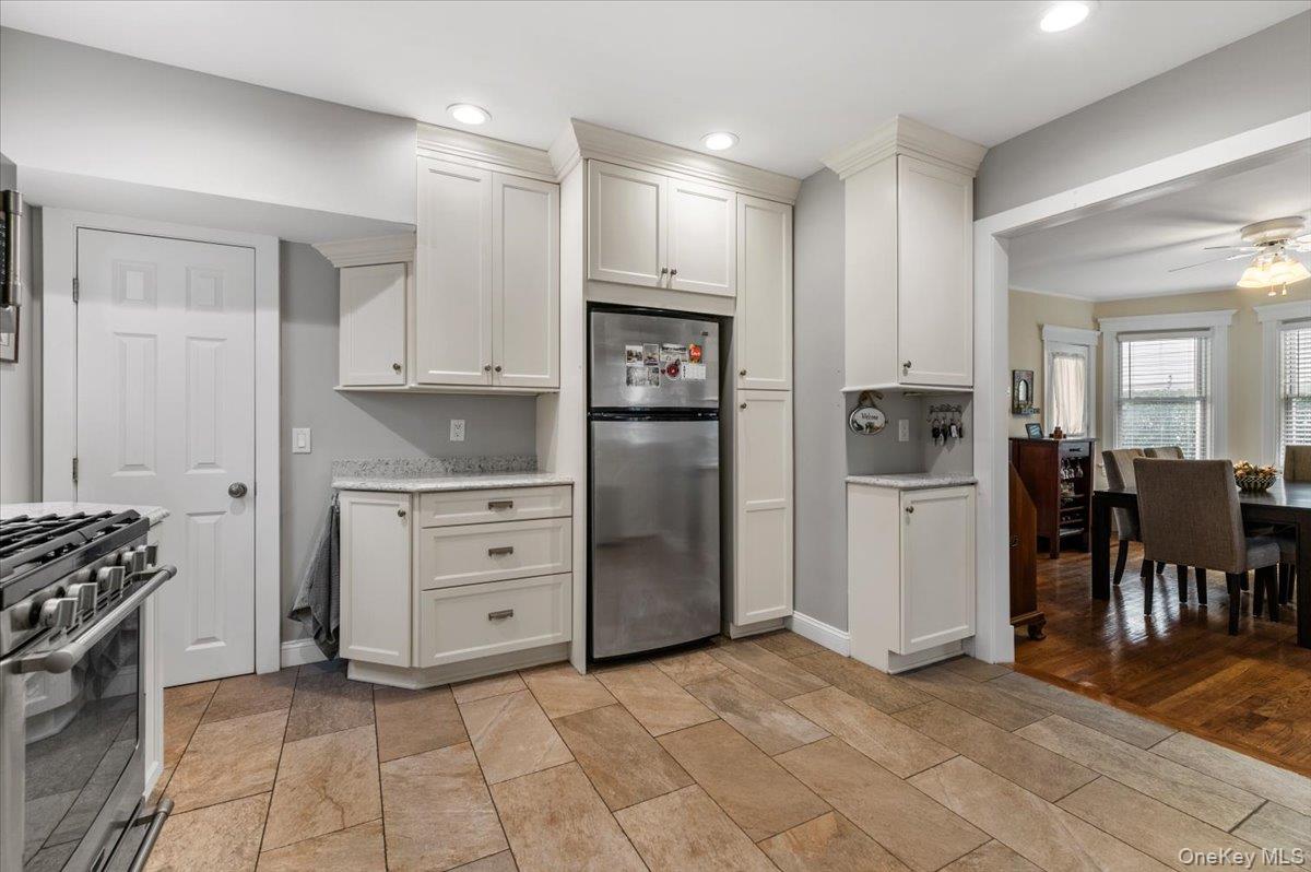 #13 photo, 37 Central Street, 롱 아일랜드 Huntington , NY 11743