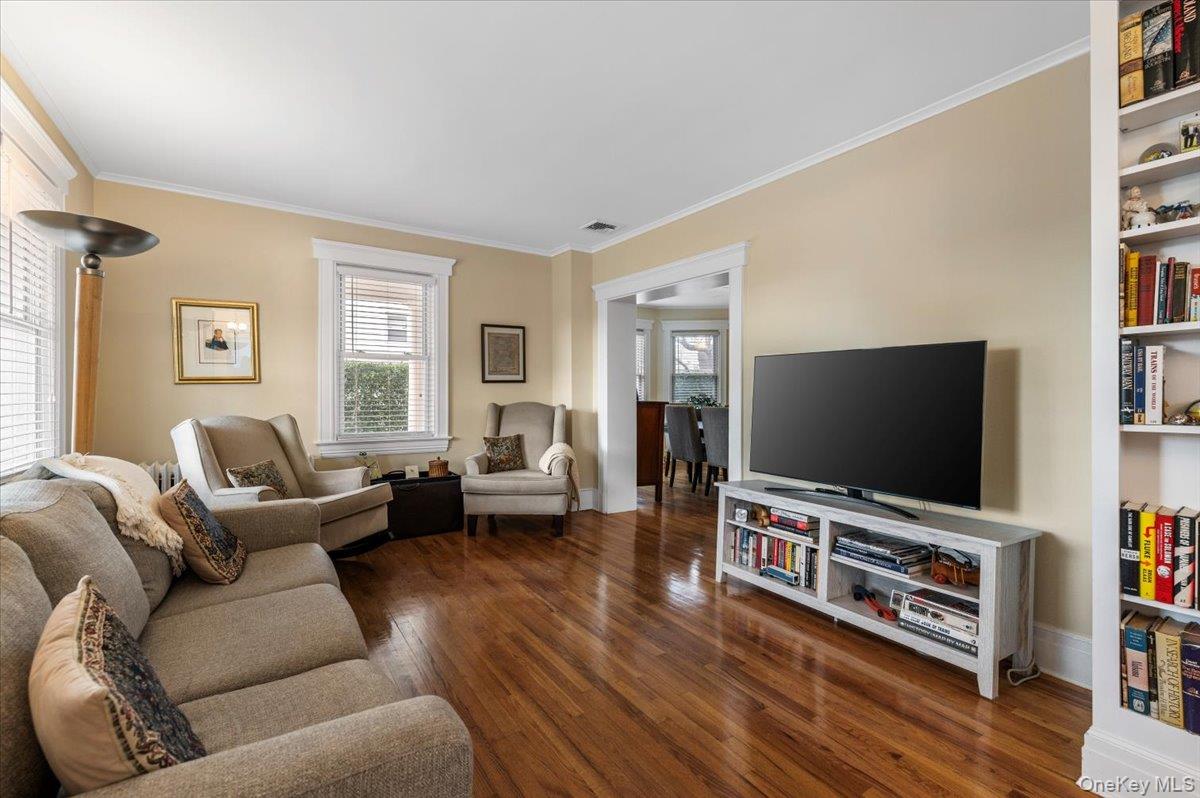 #5 photo, 37 Central Street, 롱 아일랜드 Huntington , NY 11743