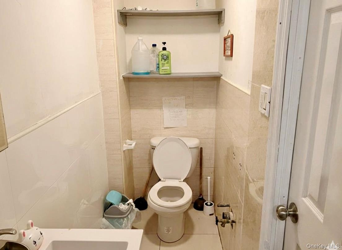 #12 photo, 3509 Leavitt St, Flushing , NY 11354