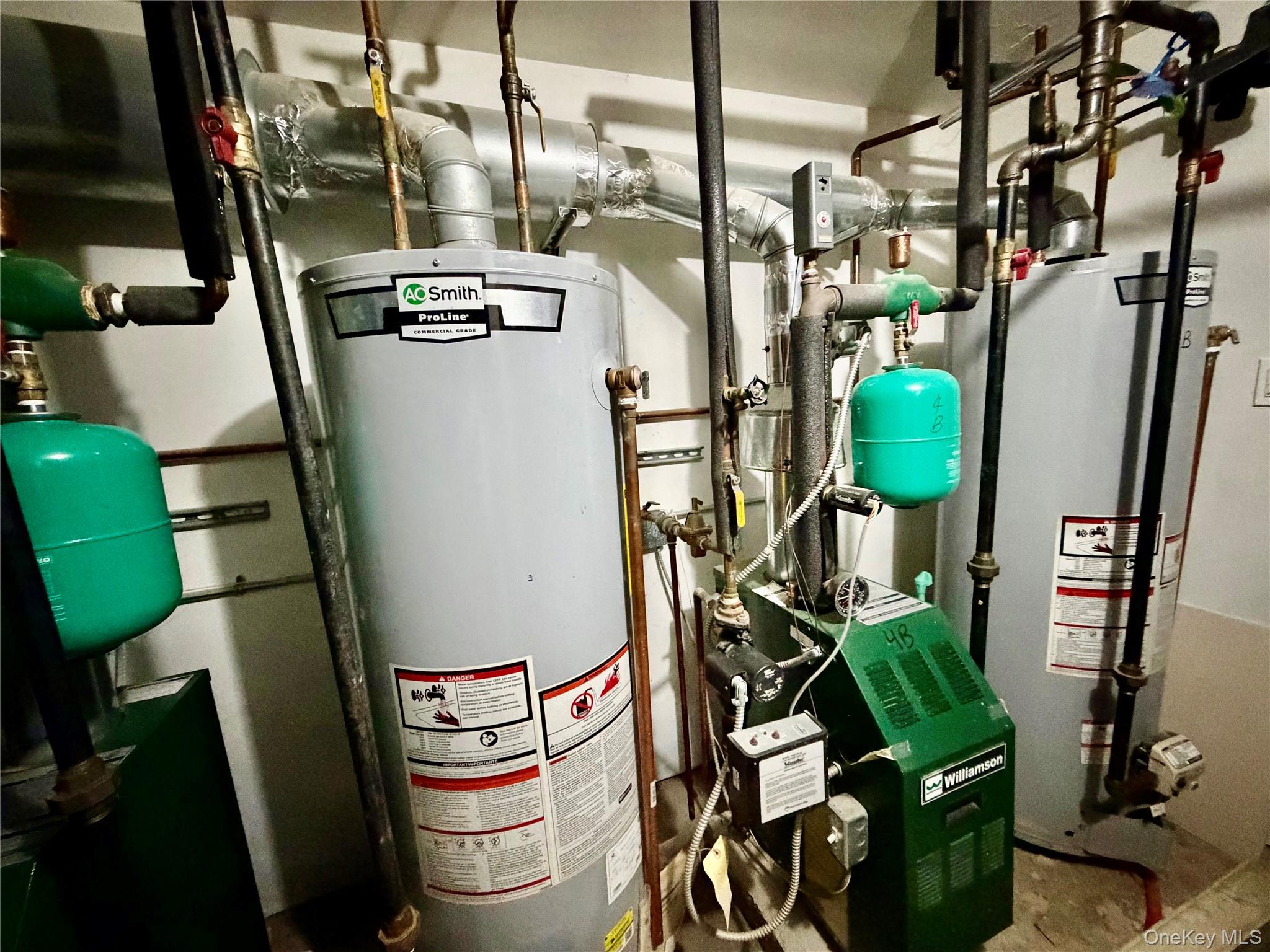 #19 photo, 3509 Leavitt St, Flushing , NY 11354