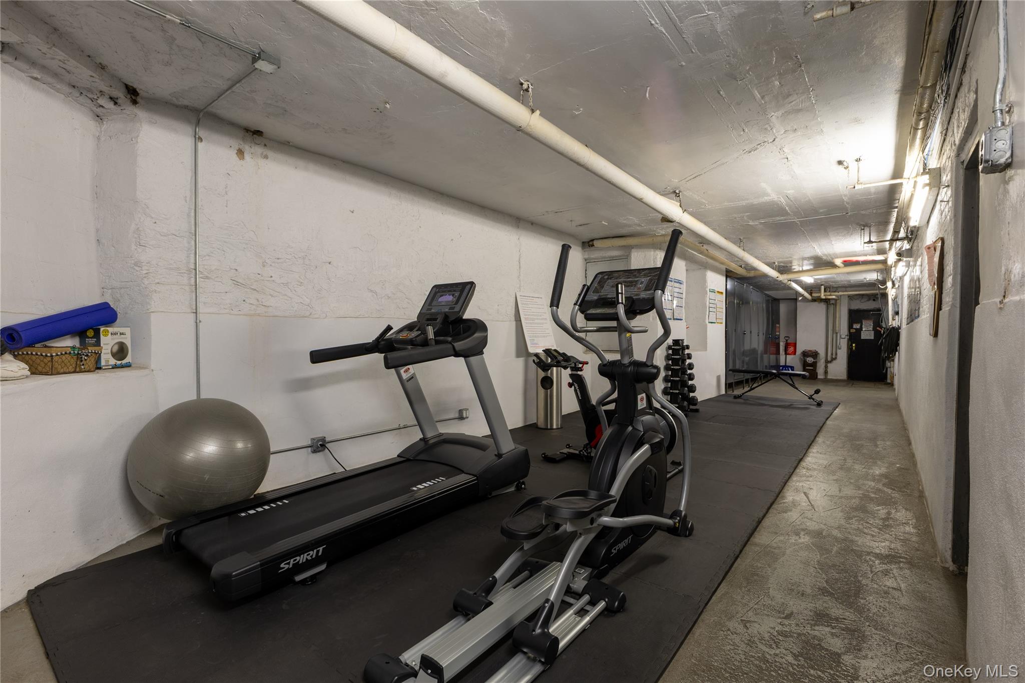 #9 photo, 155 W 106th Street, New York (Manhattan) , NY 10025