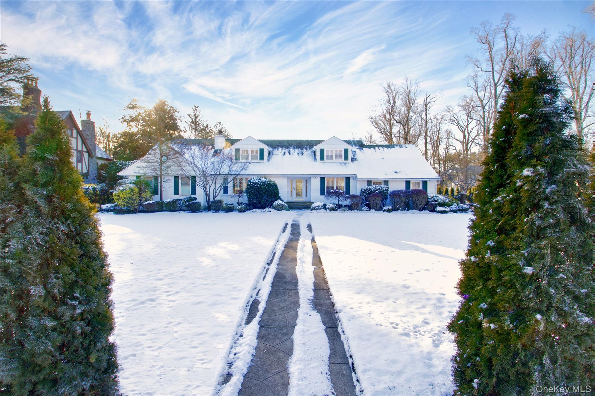 #1 photo, 380 Stewart Avenue, Garden City , NY 11530