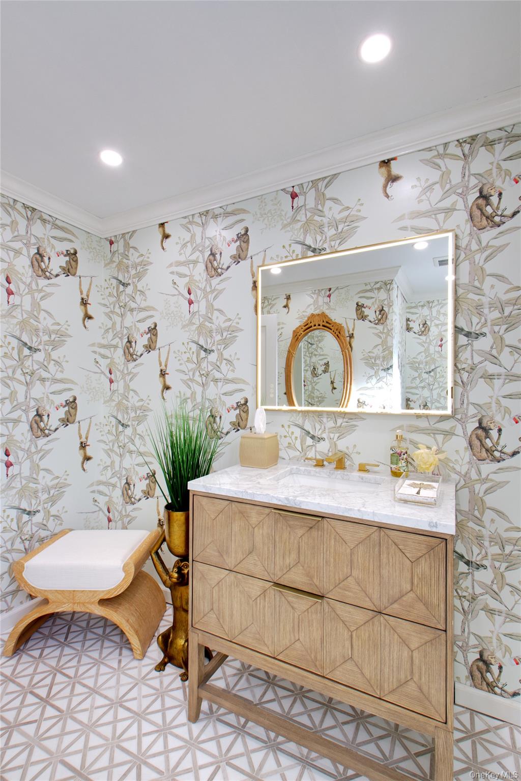 #17 photo, 380 Stewart Avenue, Garden City , NY 11530