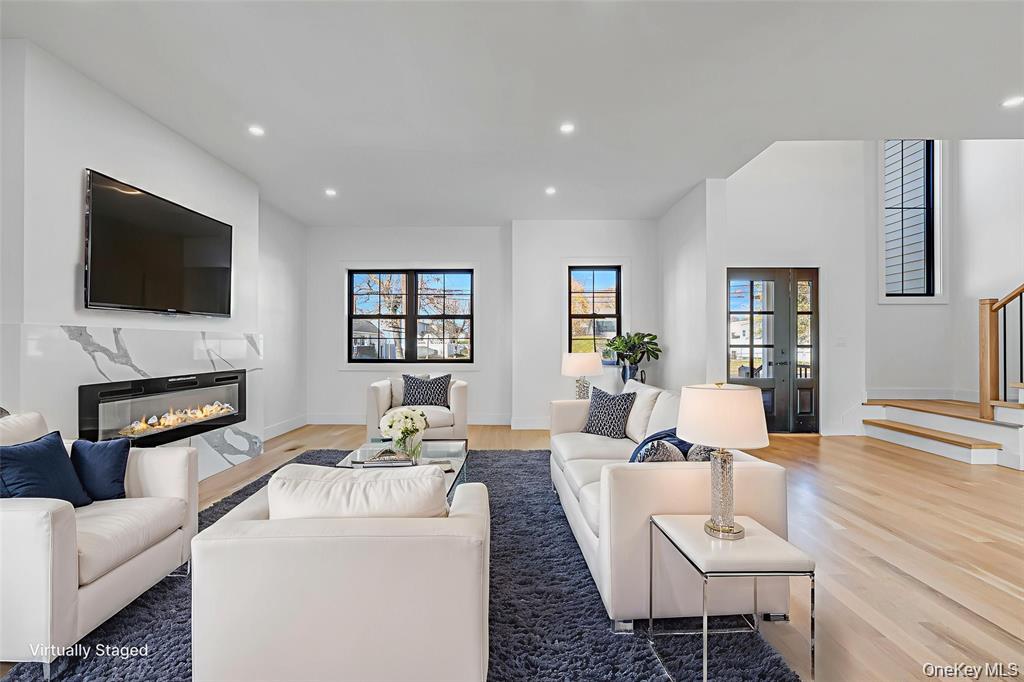 #9 photo, 2386 Marlboro Street, Нассау ‖ East Meadow , NY 11554