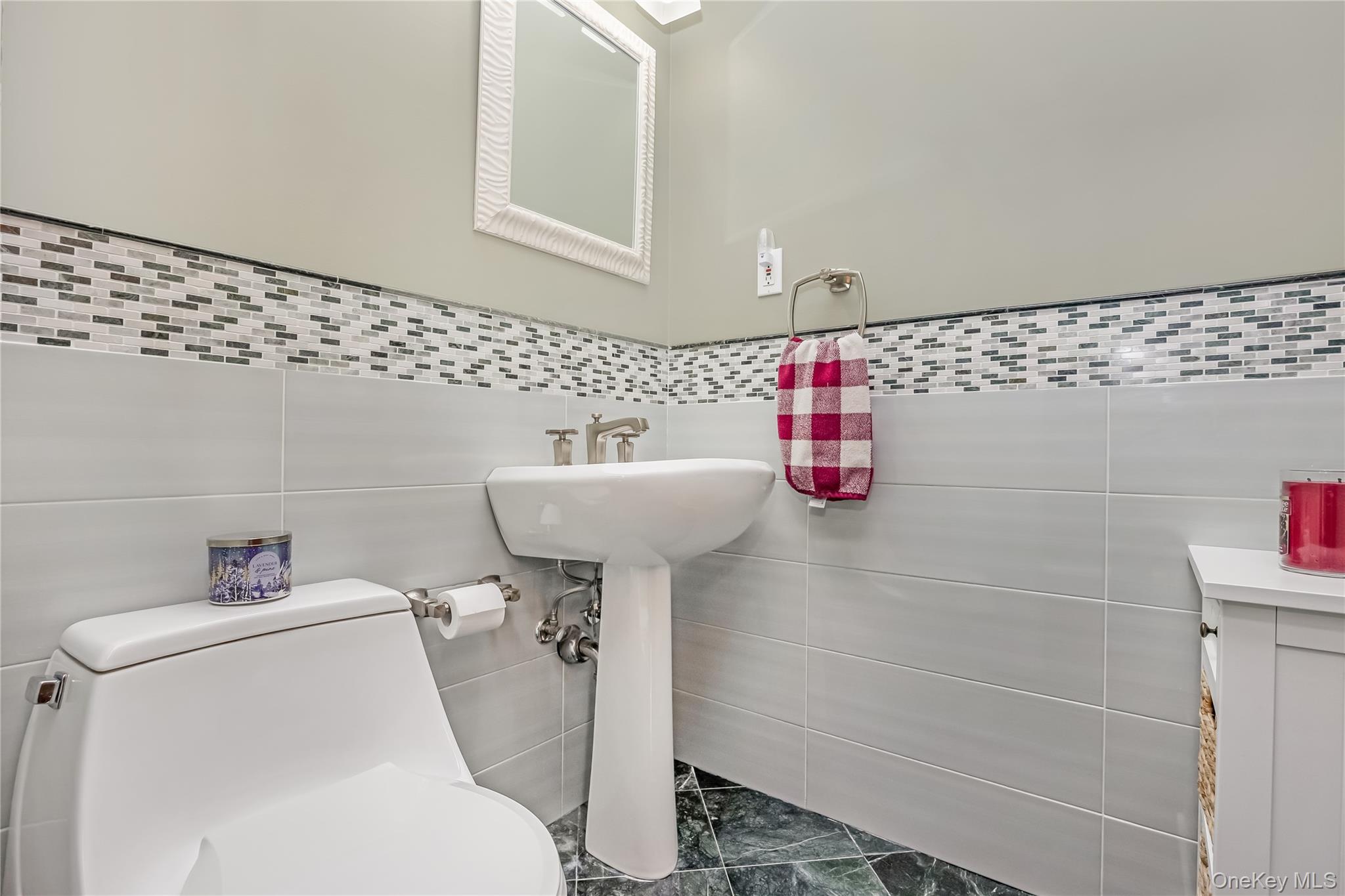 #19 photo, 120 Neptune Place, नासाउ काउंटी Massapequa , NY 11758