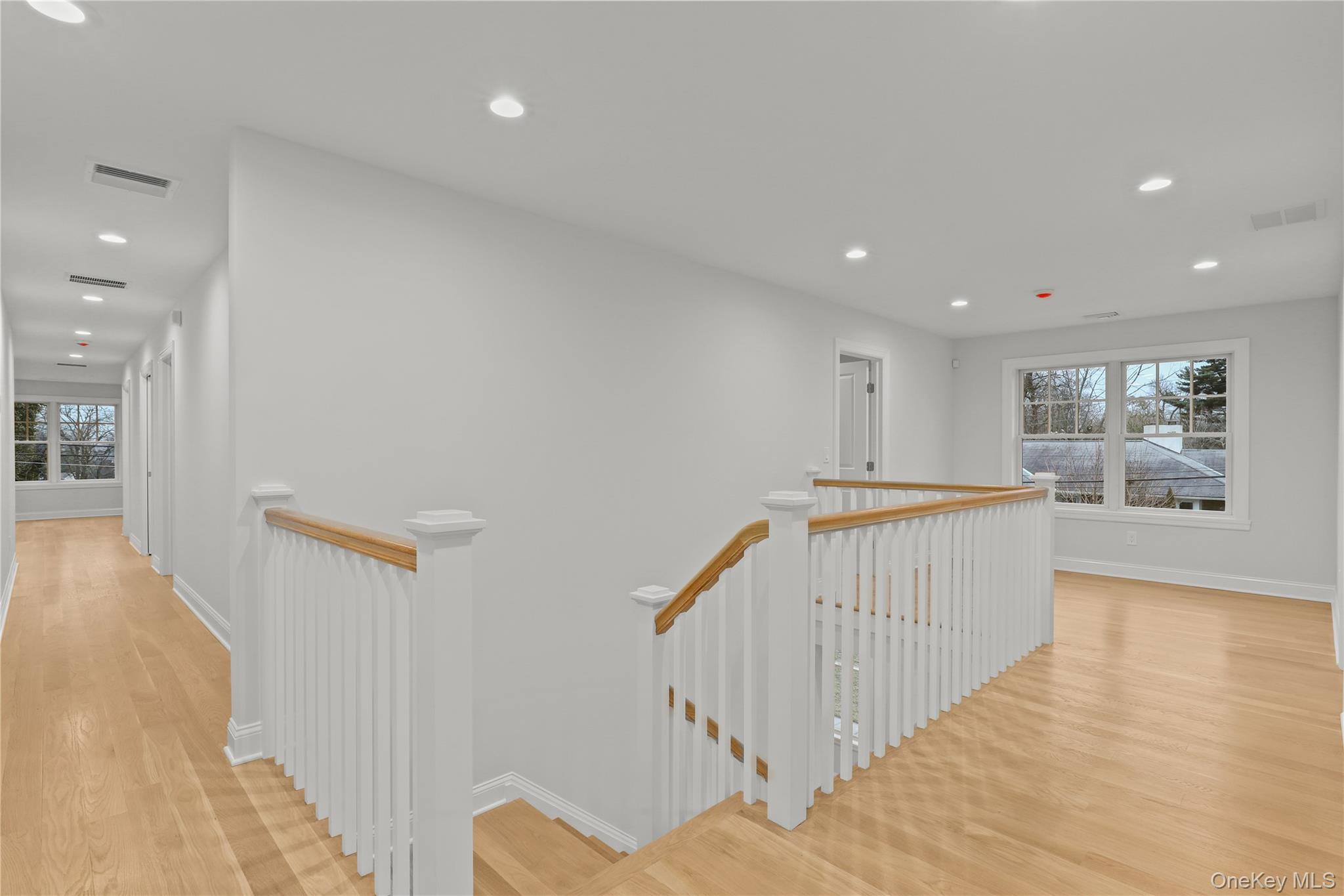 #18 photo, 1 Hobart Street, Bronxville , NY 10708