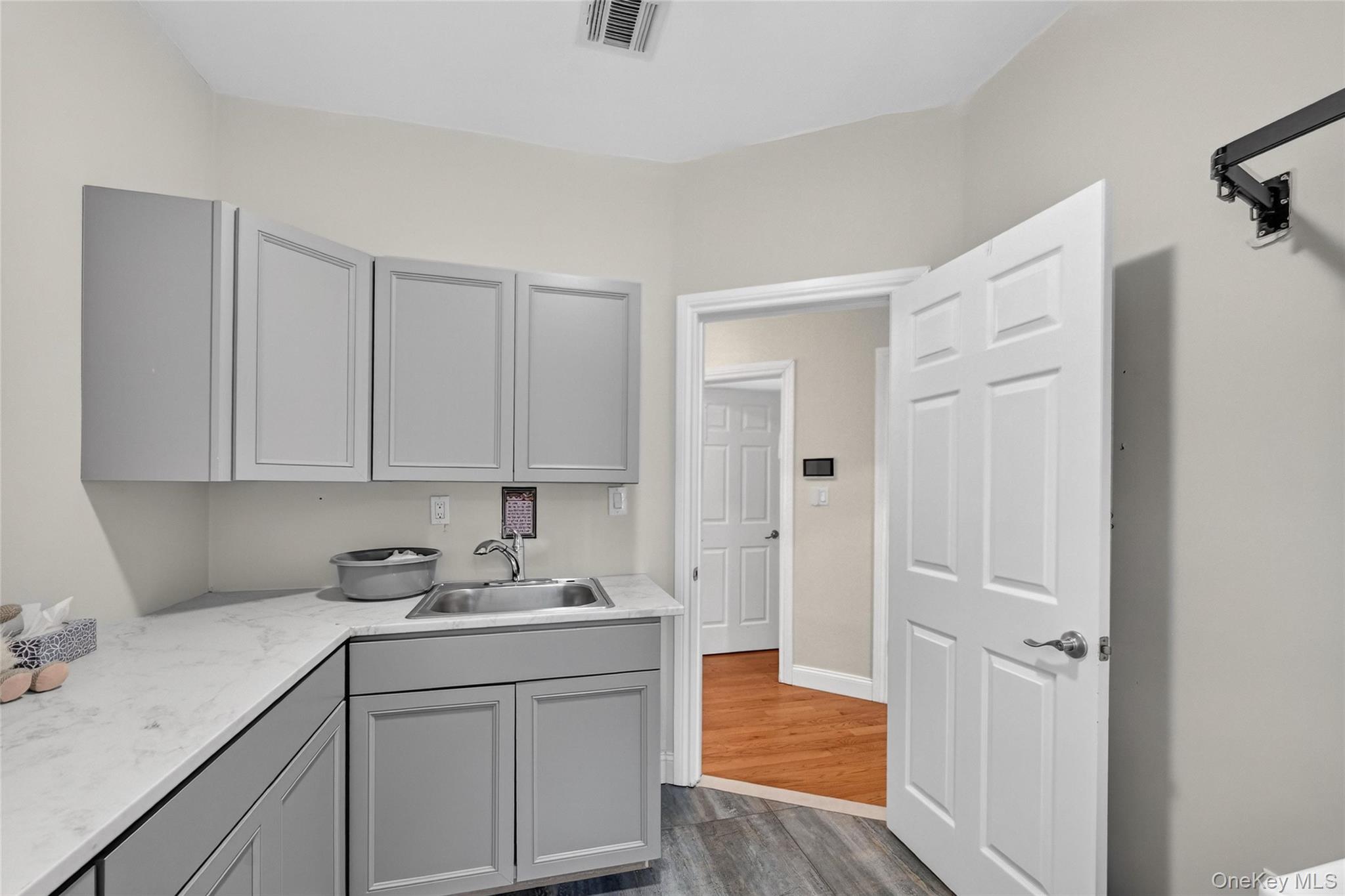 #17 photo, 158 Park Avenue, Monticello , NY 12701