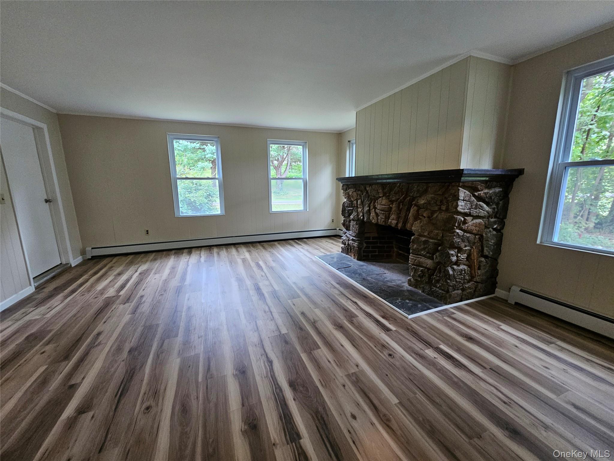 #20 photo, 101 Randall Street, Florida , NY 10921