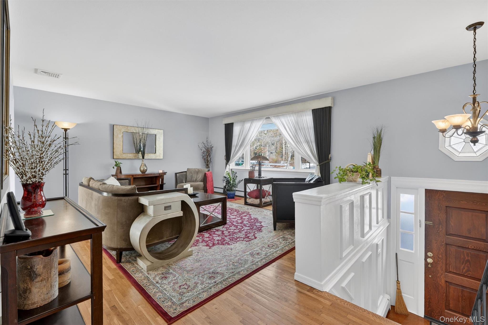 #4 photo, 115 Old Pascack, Pearl River , NY 10965