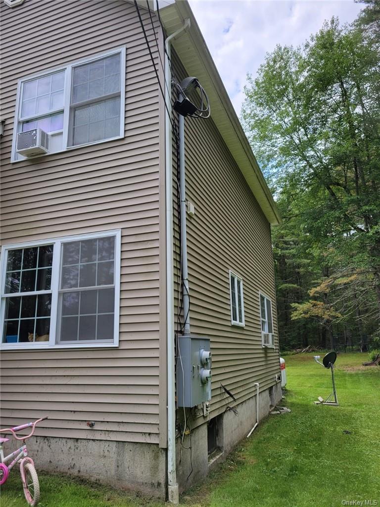 #16 photo, 739 State Route 42, Sparrowbush , NY 12780