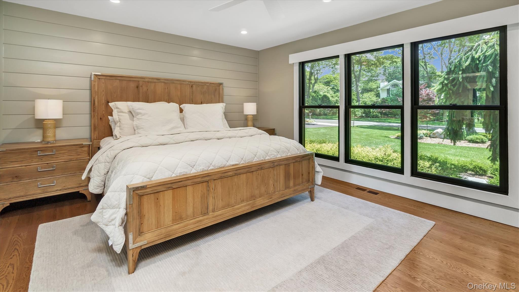 #20 photo, 99 Beach Road, Westhampton Beach , NY 11978