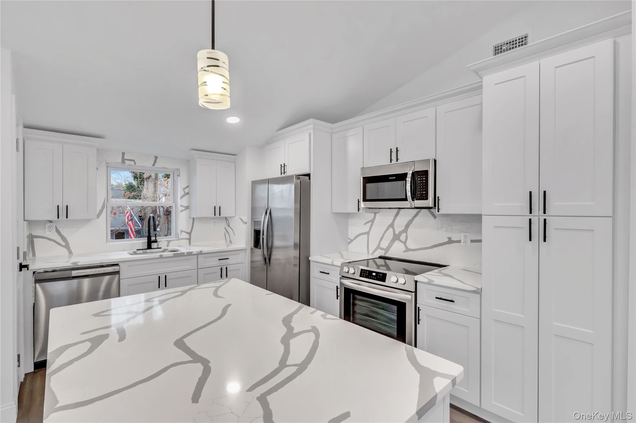 #12 photo, 567 Puritan Drive, Shirley , NY 11967