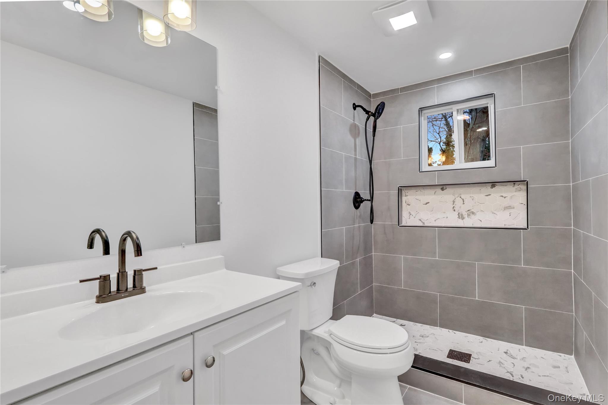 #15 photo, 567 Puritan Drive, Shirley , NY 11967