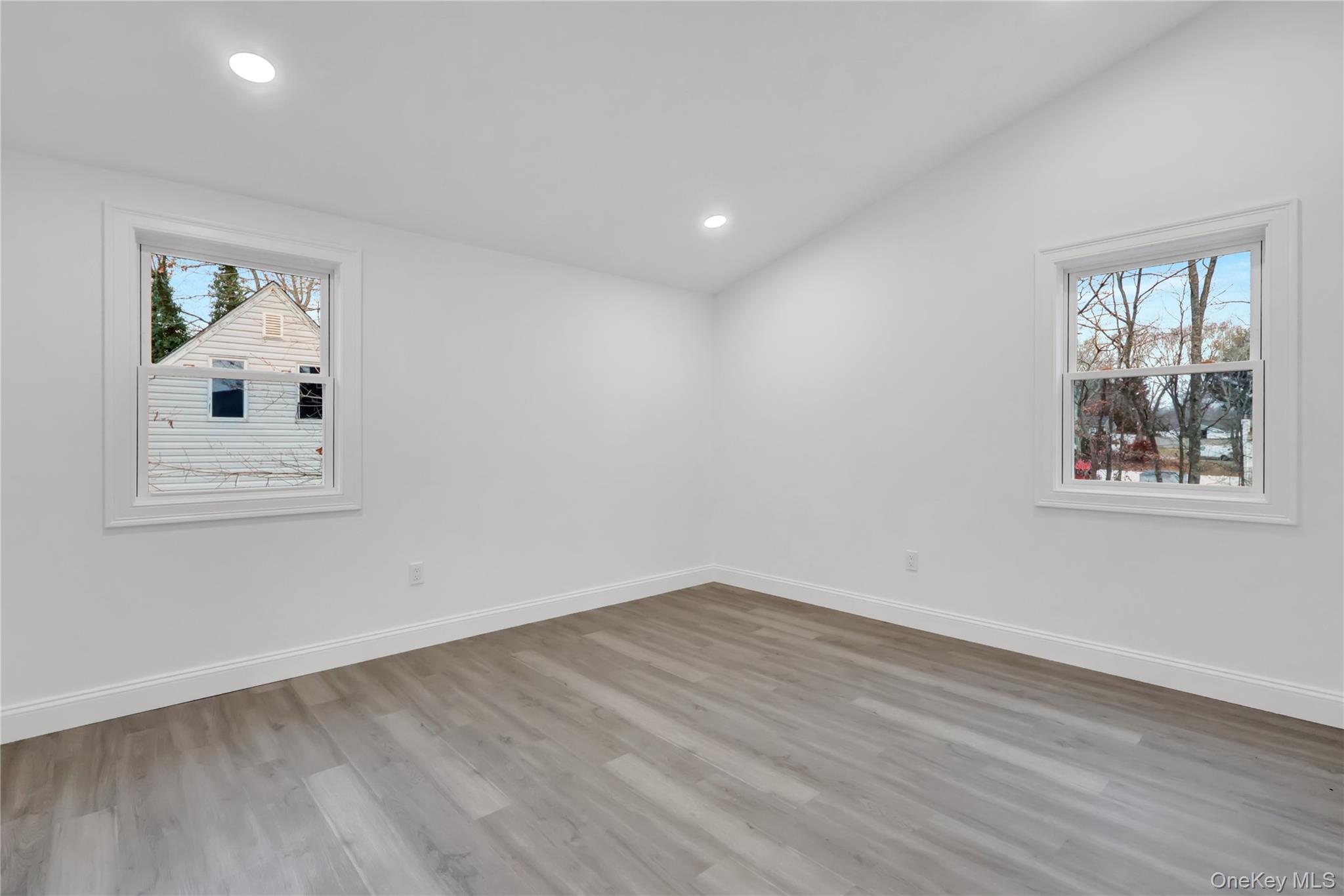 #16 photo, 567 Puritan Drive, Shirley , NY 11967