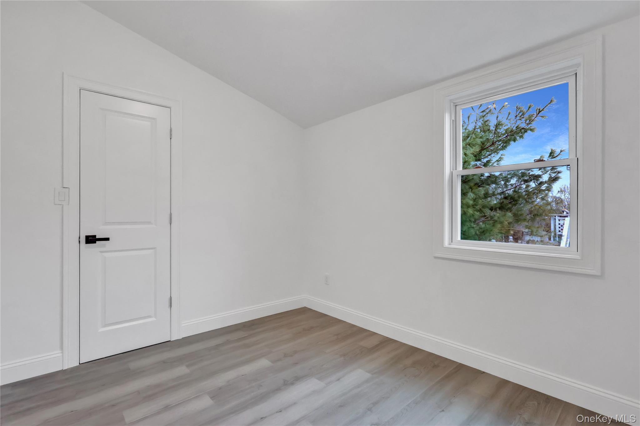 #18 photo, 567 Puritan Drive, Shirley , NY 11967