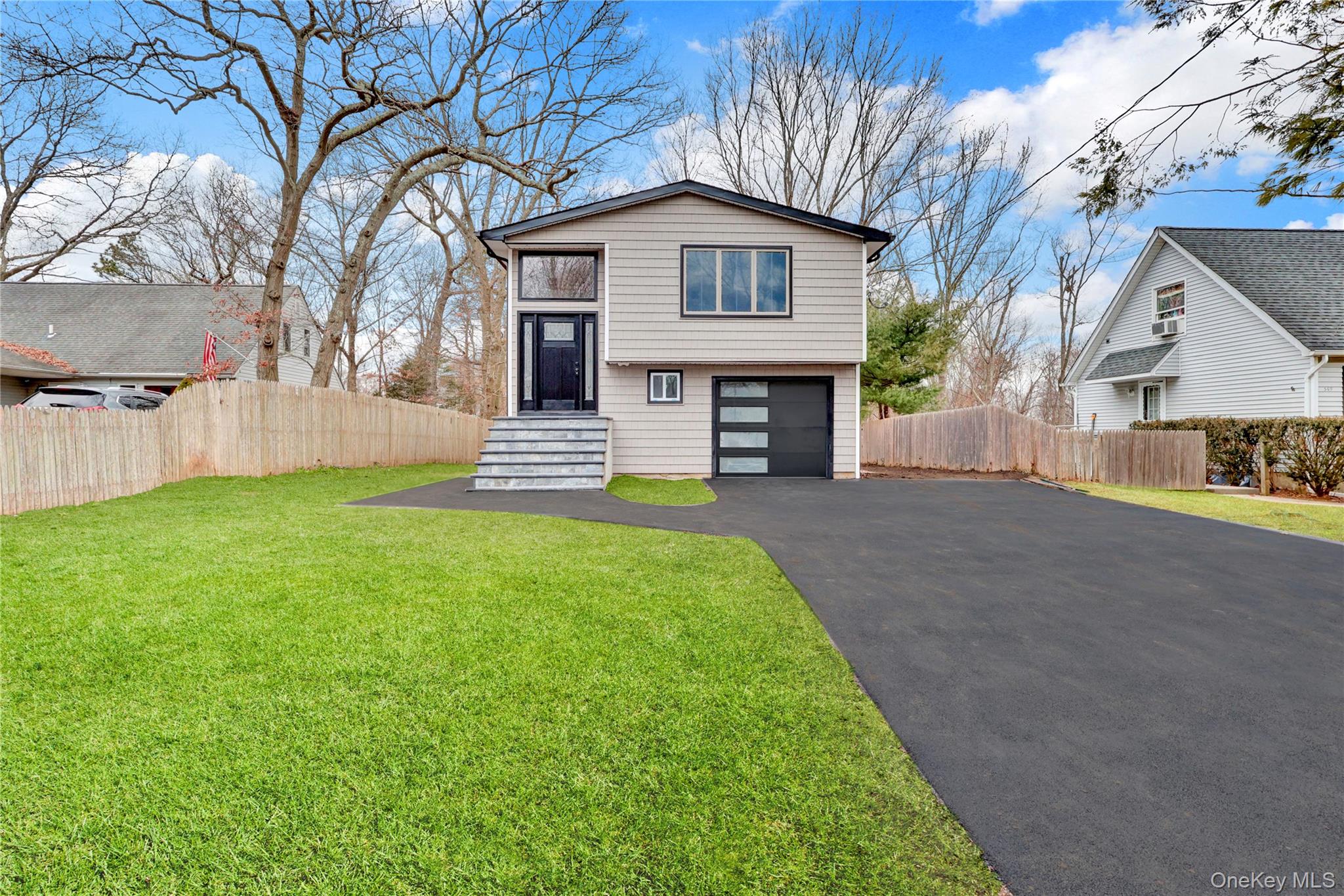 #4 photo, 567 Puritan Drive, Shirley , NY 11967