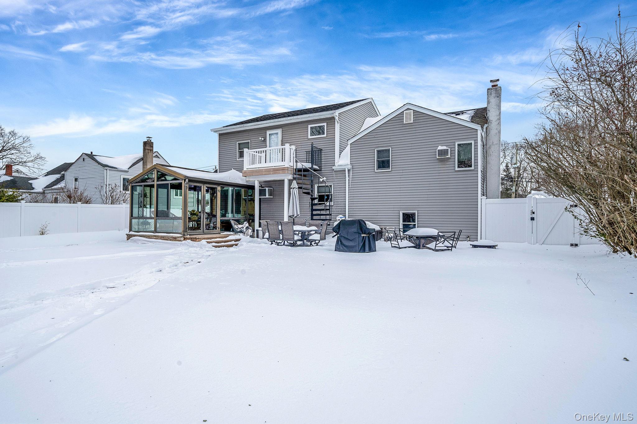 #11 photo, 132 Gladstone Avenue, West Islip , NY 11795