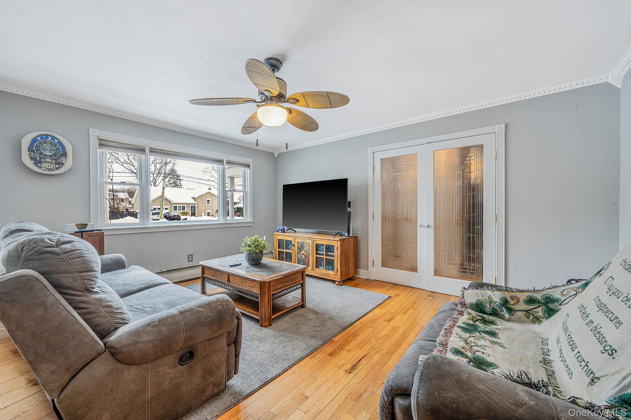 #16 photo, 132 Gladstone Avenue, West Islip , NY 11795