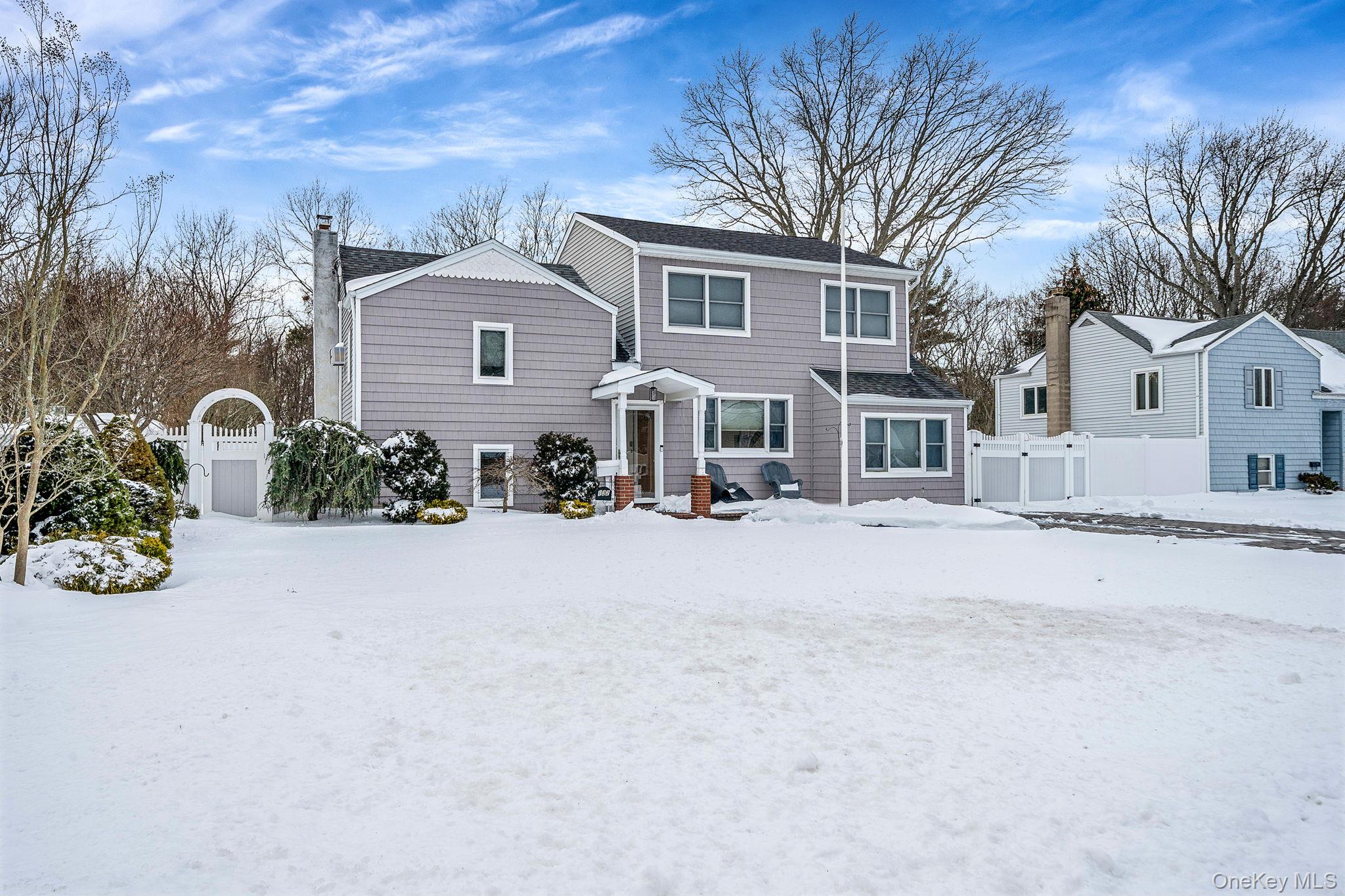 #2 photo, 132 Gladstone Avenue, West Islip , NY 11795