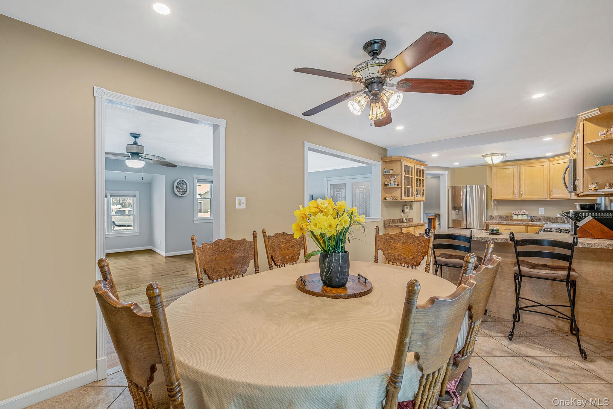 #20 photo, 132 Gladstone Avenue, West Islip , NY 11795