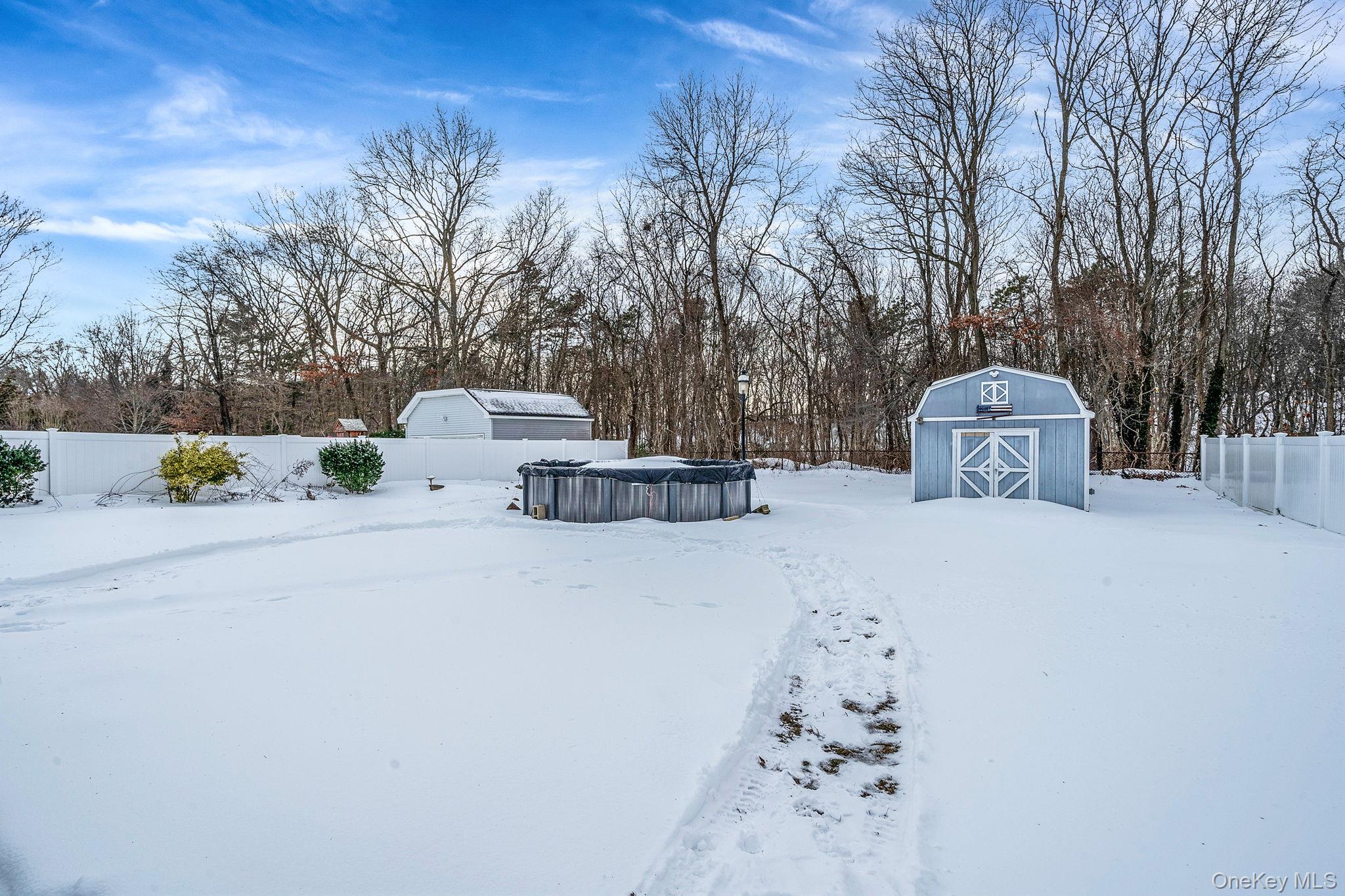 #8 photo, 132 Gladstone Avenue, West Islip , NY 11795