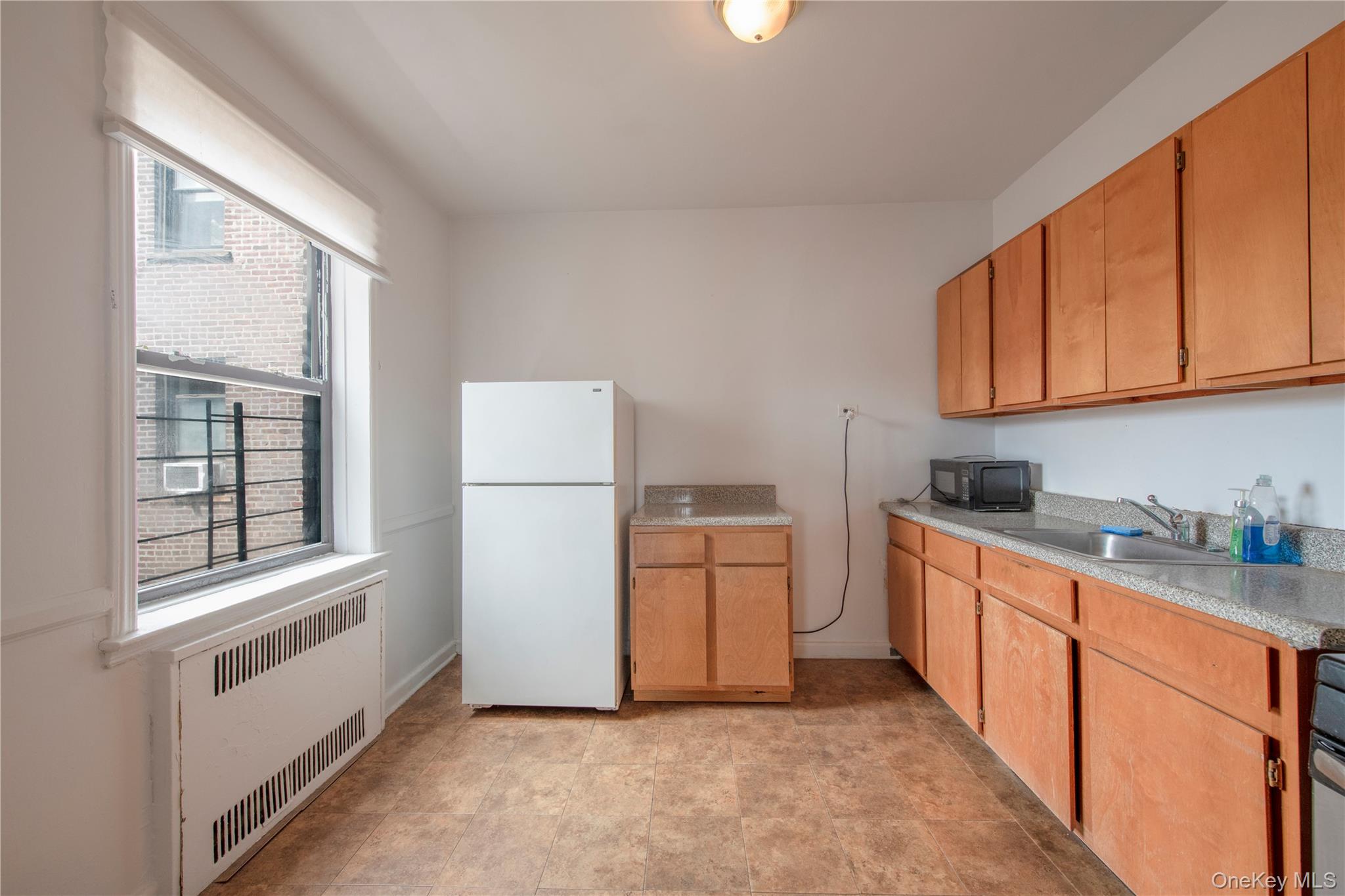 #2 photo, 40-37 77th Street, Elmhurst , NY 11373