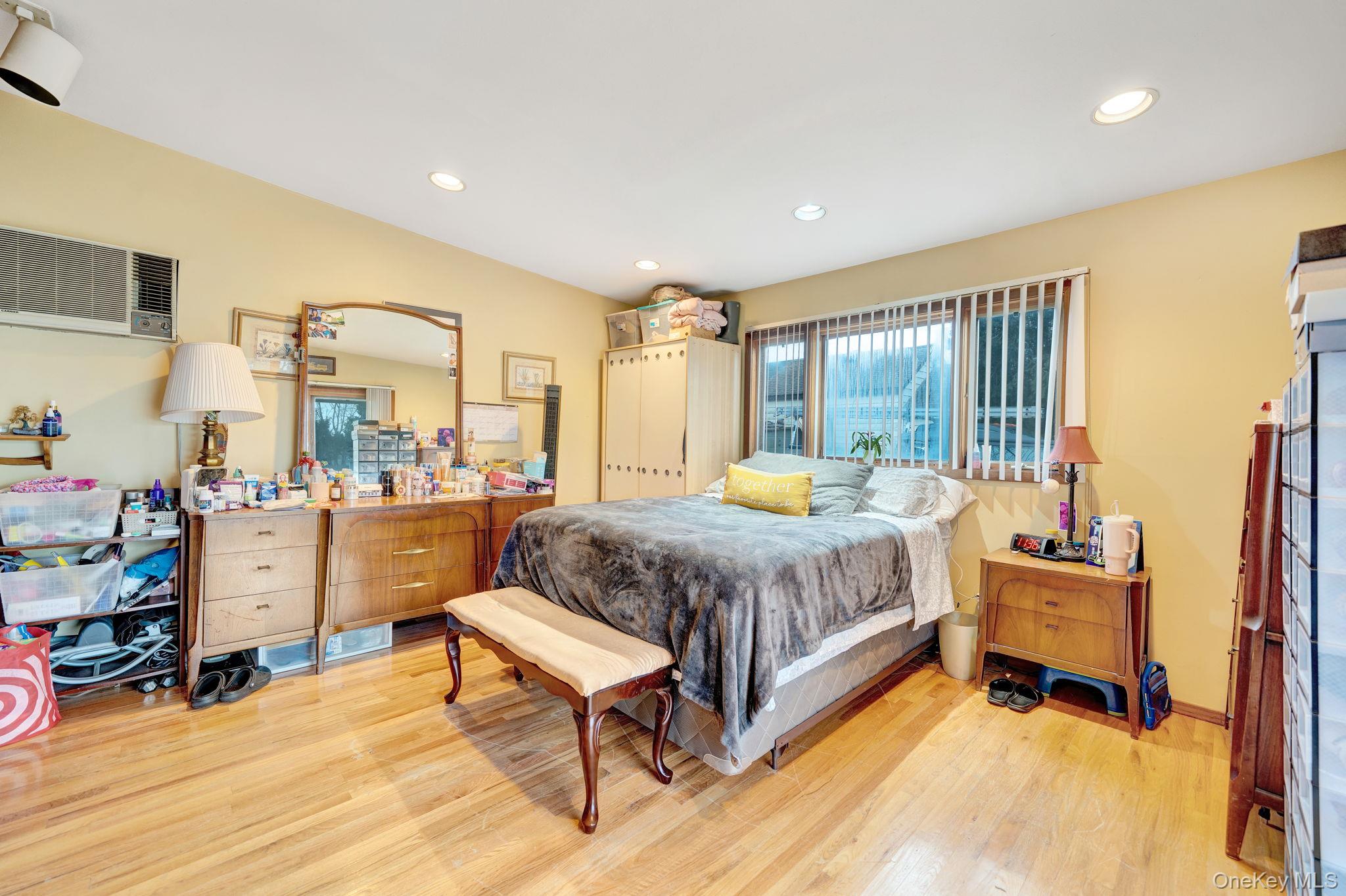 #12 photo, 2176 6th Street, East Meadow , NY 11554