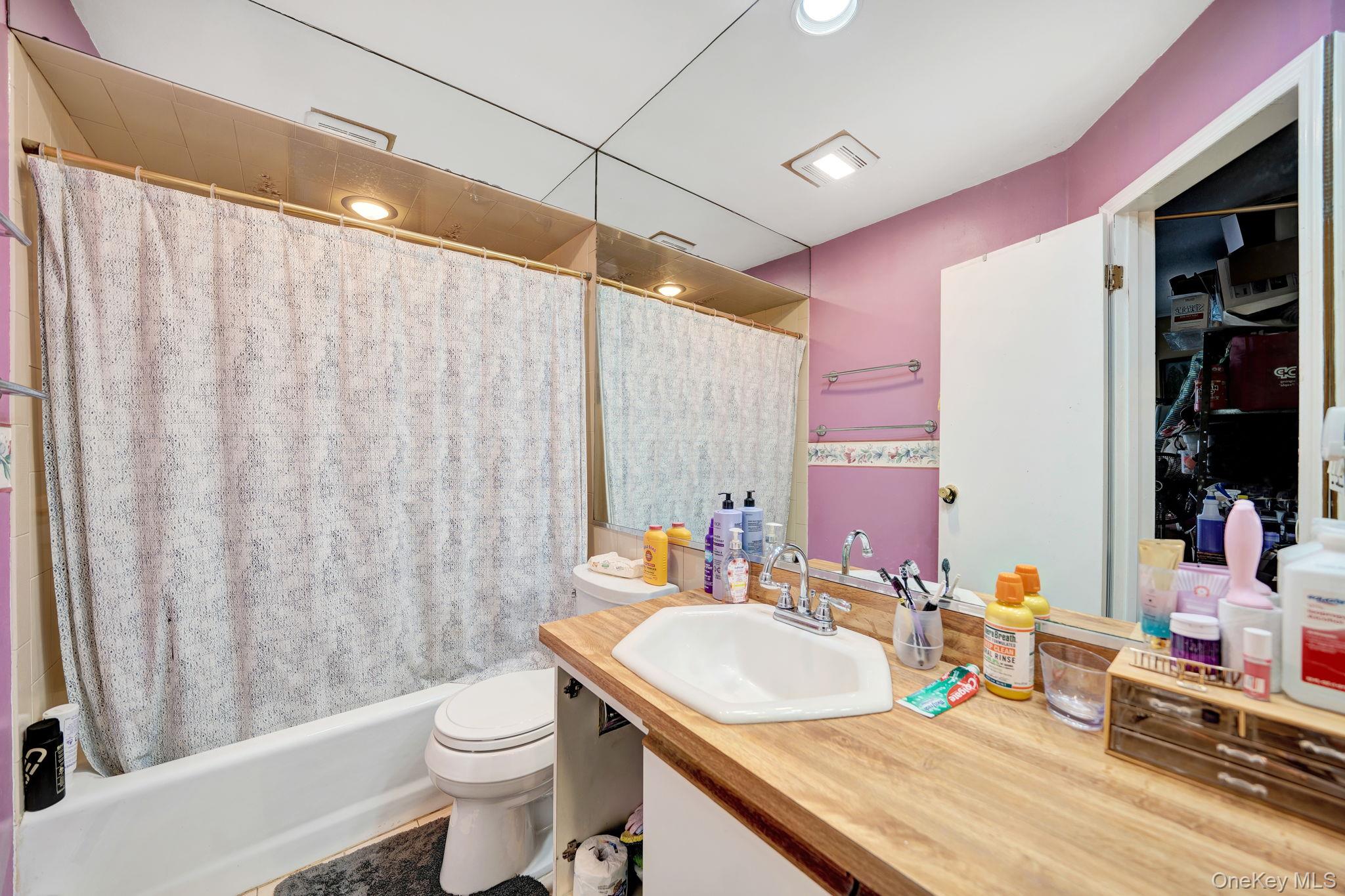 #15 photo, 2176 6th Street, East Meadow , NY 11554