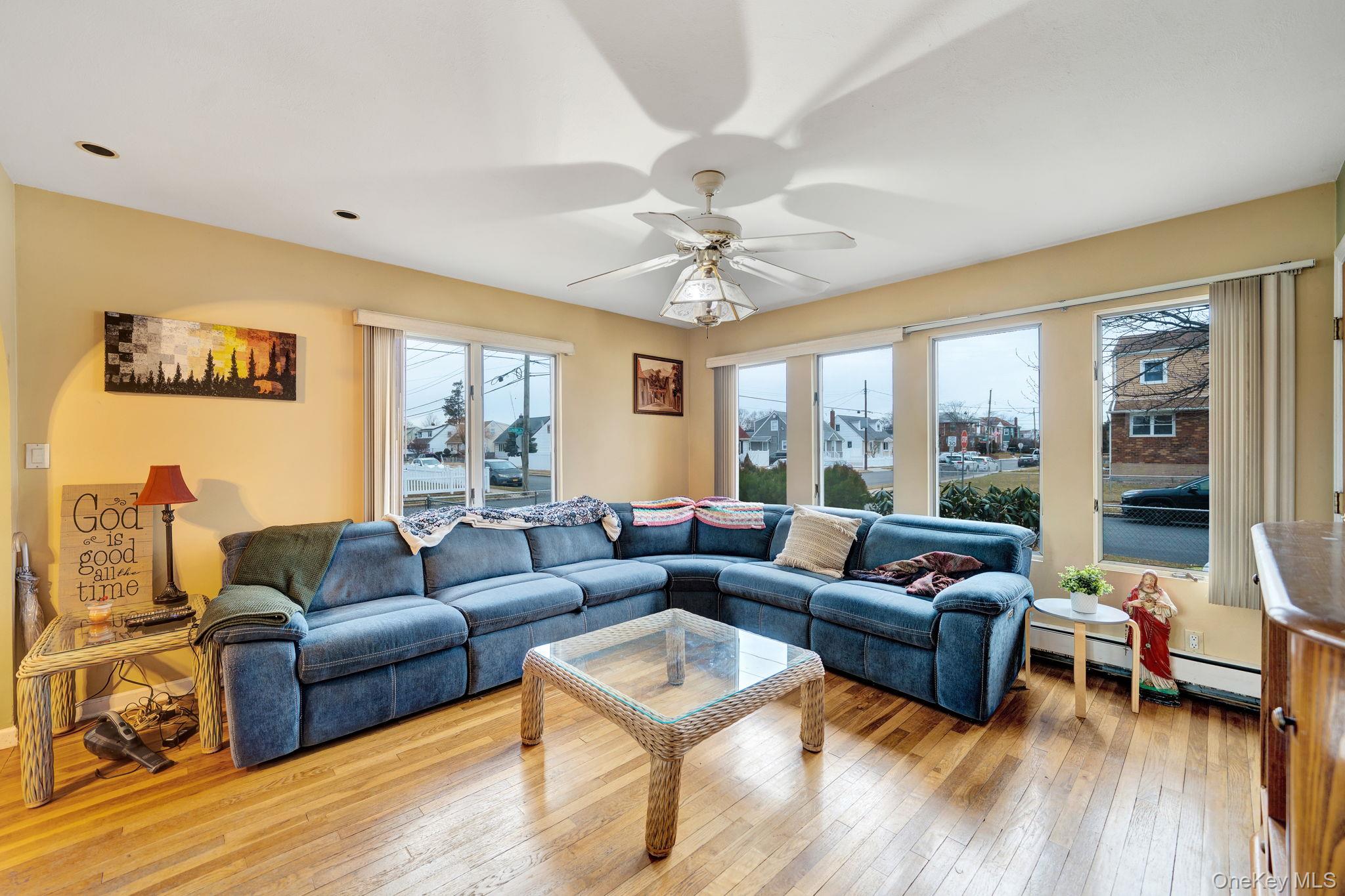 #4 photo, 2176 6th Street, East Meadow , NY 11554