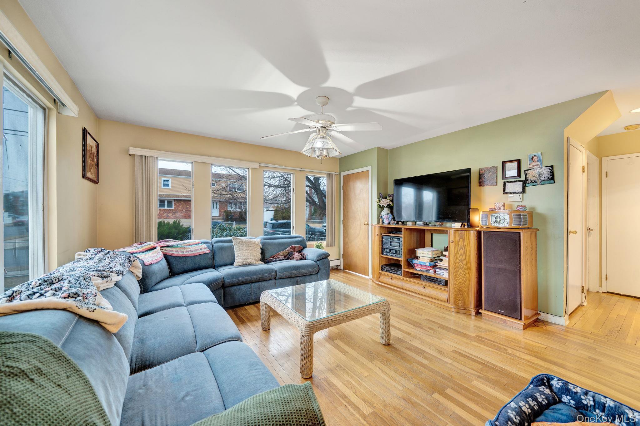 #6 photo, 2176 6th Street, East Meadow , NY 11554