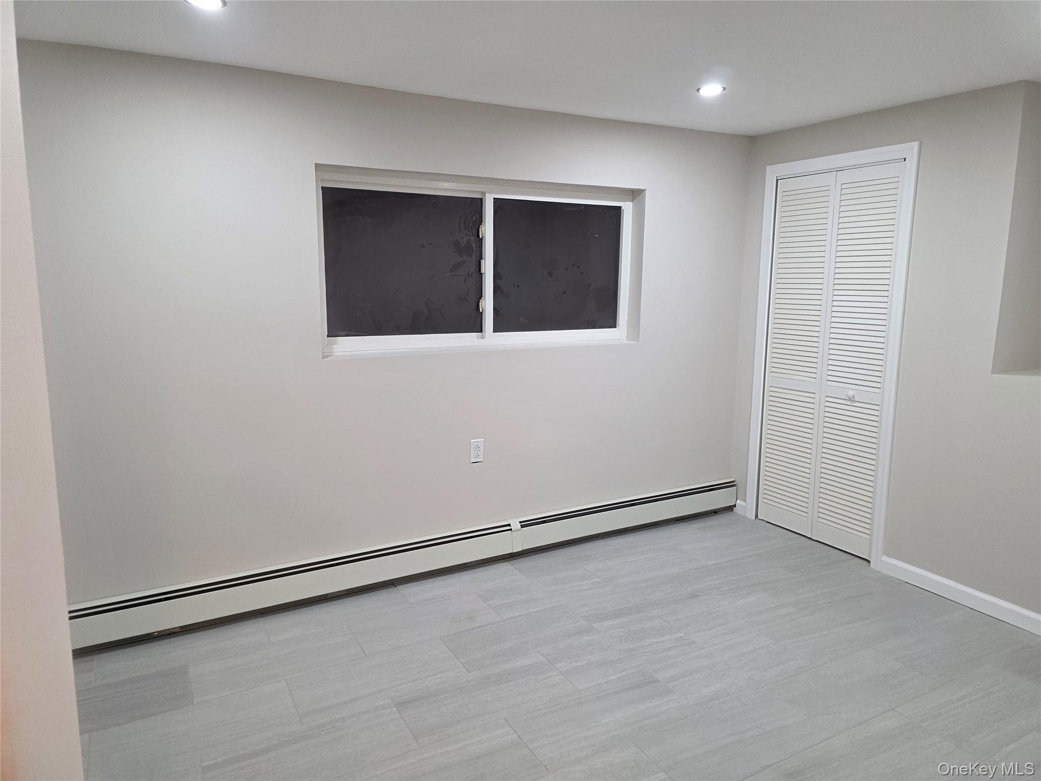 #5 photo, 8 Holly Court, North Babylon , NY 11703