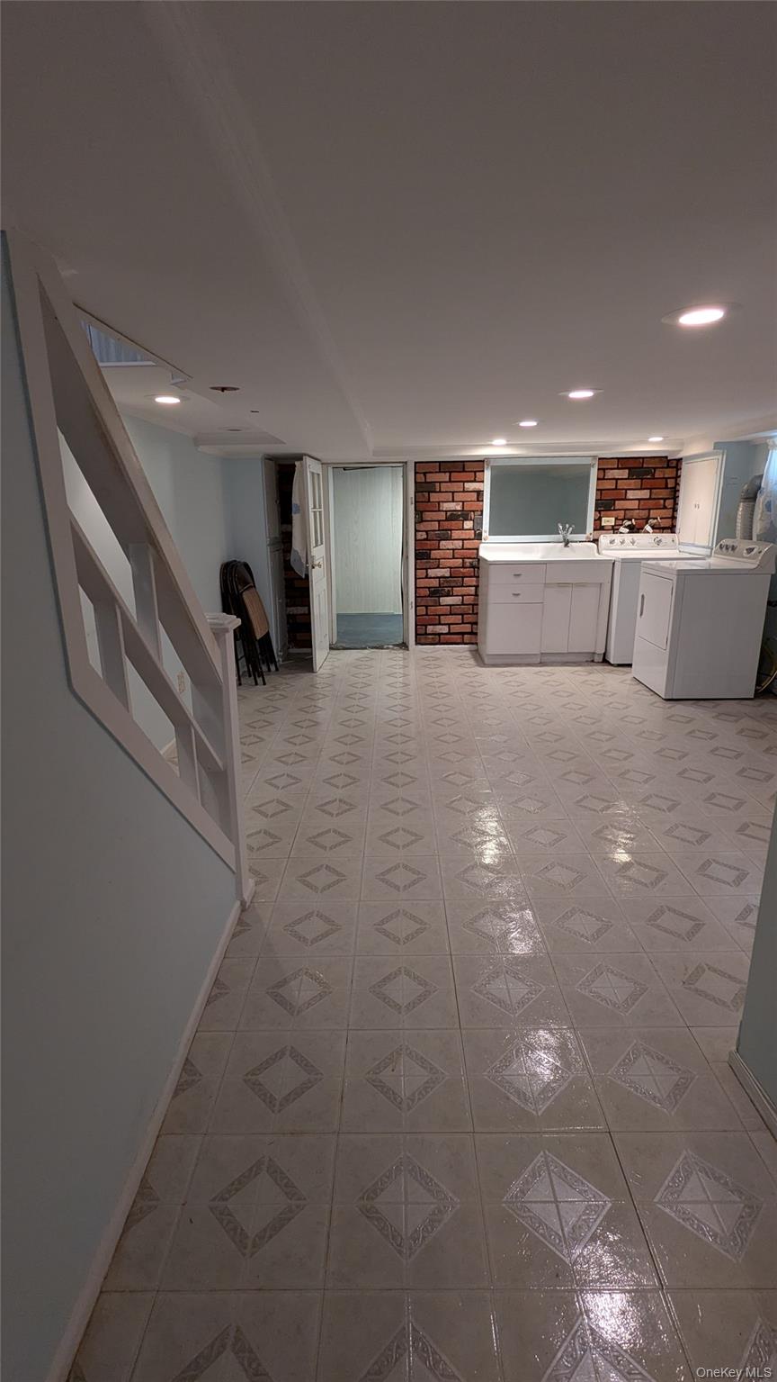 #20 photo, 3227 202nd Street, Bayside , NY 11361