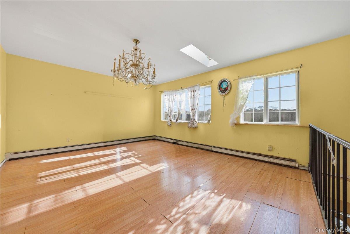 #18 photo, 72-36 Almeda Avenue, קווינס Arverne , NY 11692