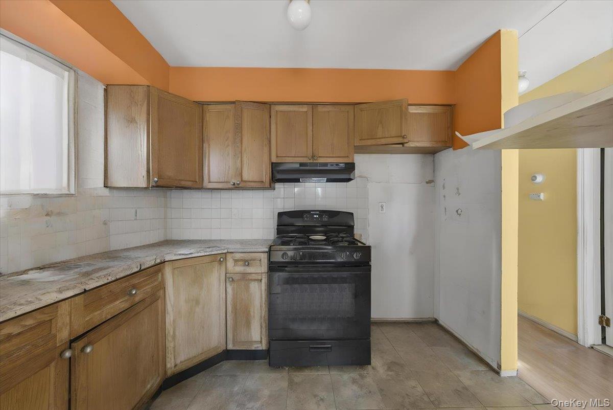 #20 photo, 72-36 Almeda Avenue, קווינס Arverne , NY 11692