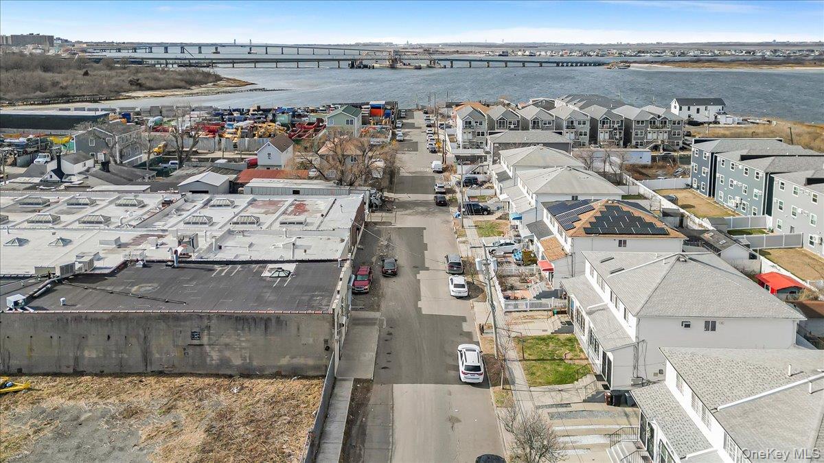 #5 photo, 72-36 Almeda Avenue, קווינס Arverne , NY 11692