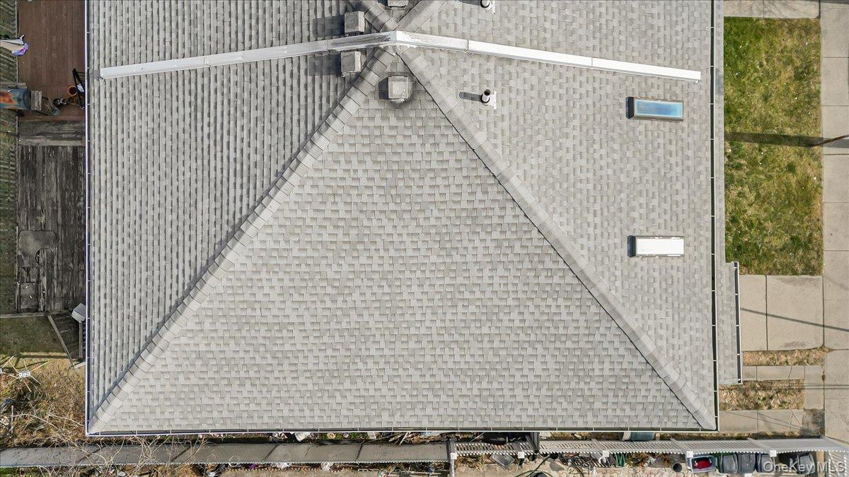 #7 photo, 72-36 Almeda Avenue, קווינס Arverne , NY 11692