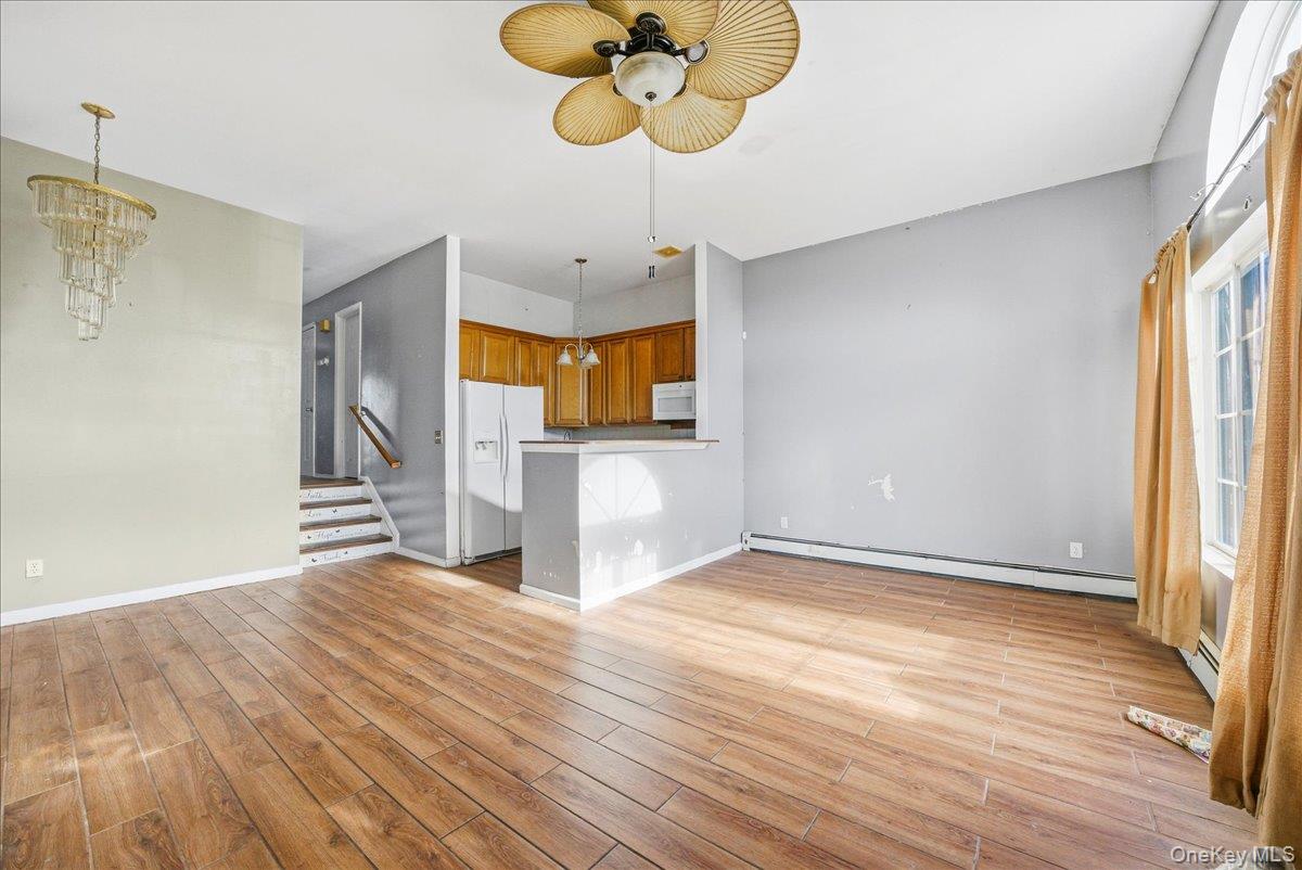 #8 photo, 72-36 Almeda Avenue, קווינס Arverne , NY 11692