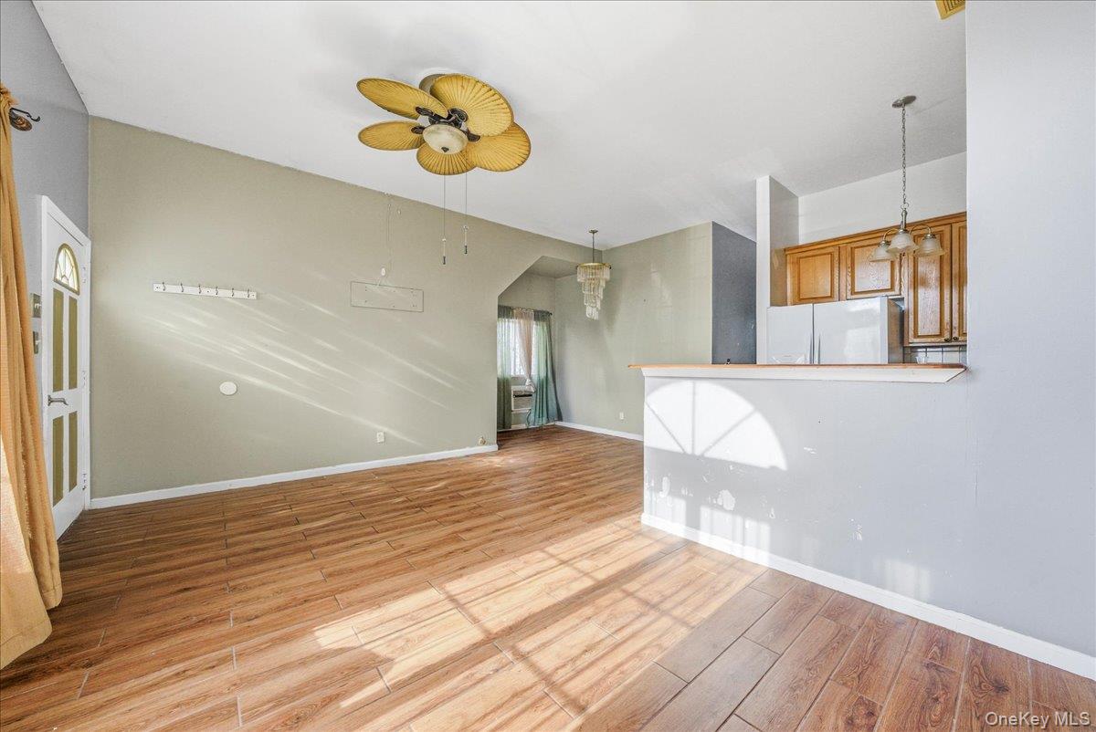 #9 photo, 72-36 Almeda Avenue, קווינס Arverne , NY 11692