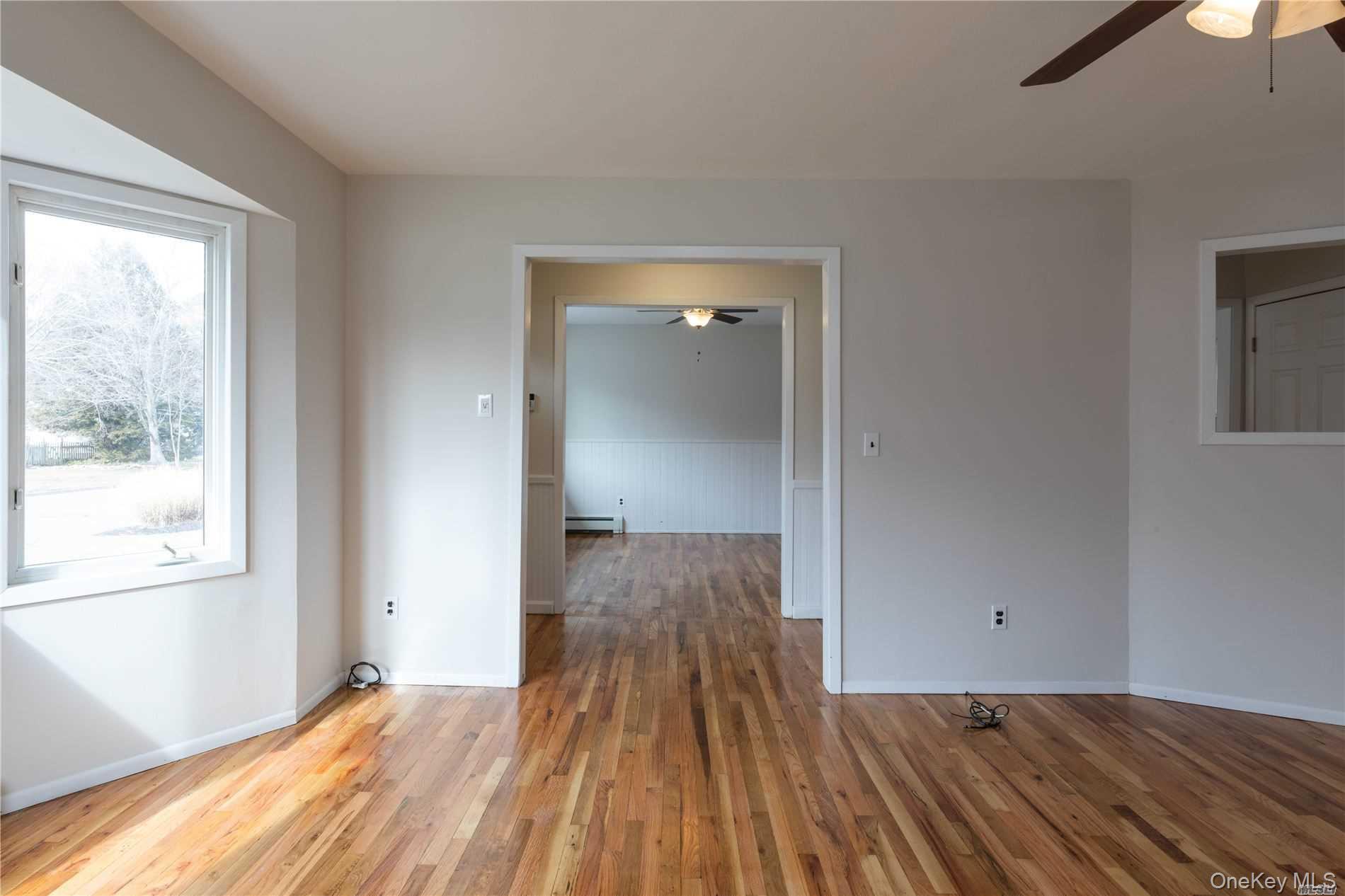 #10 photo, 5 Ashland Street, सफ़ोक काउंटी Mount Sinai , NY 11766