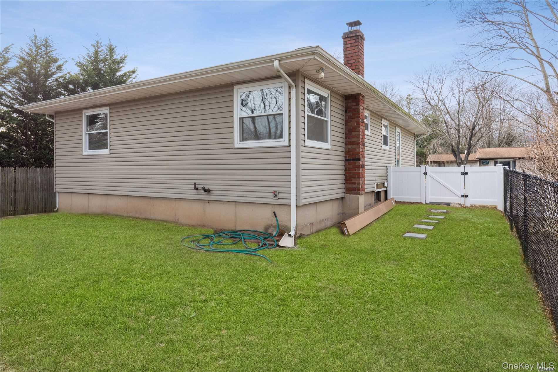 #19 photo, 5 Ashland Street, सफ़ोक काउंटी Mount Sinai , NY 11766