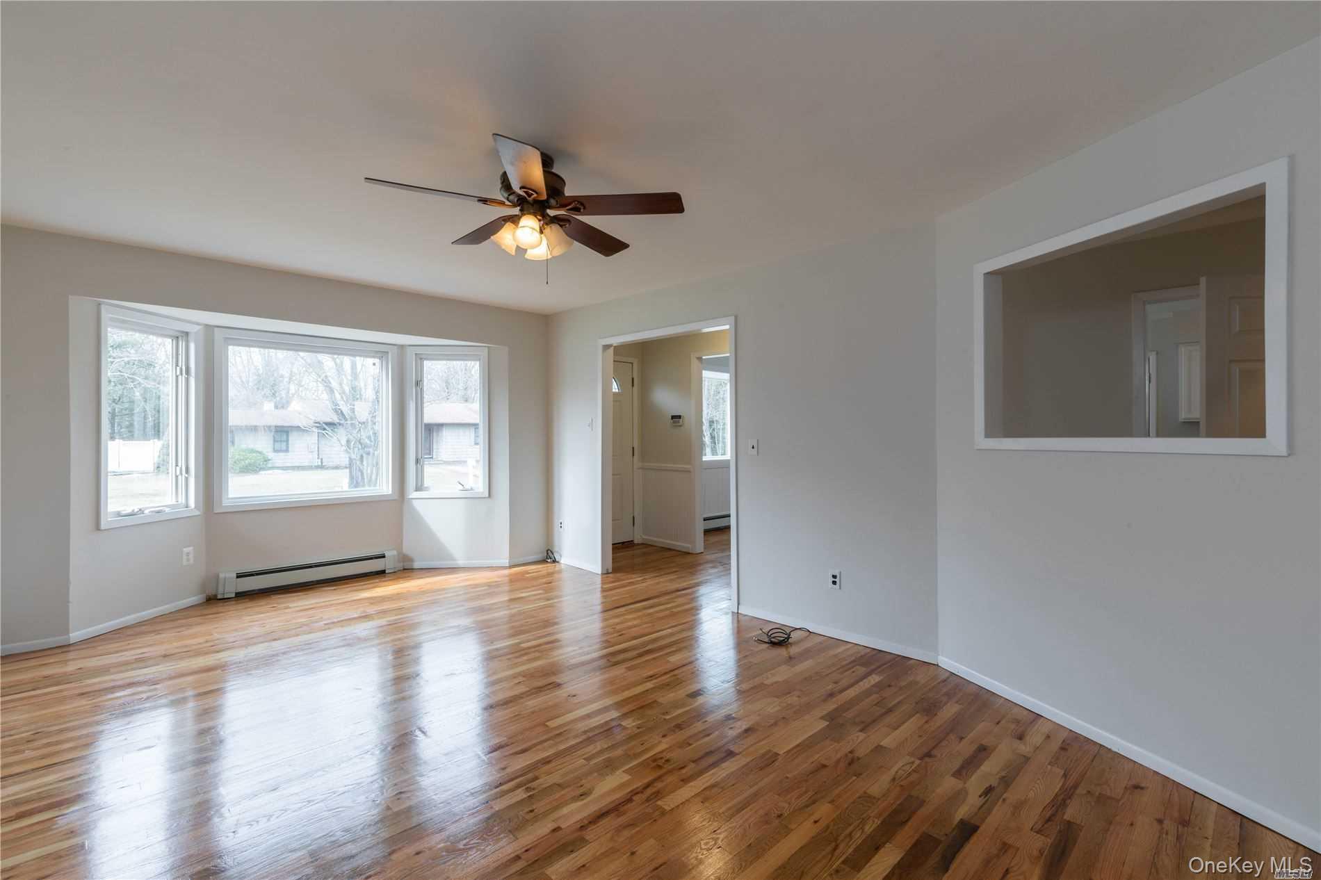 #7 photo, 5 Ashland Street, सफ़ोक काउंटी Mount Sinai , NY 11766